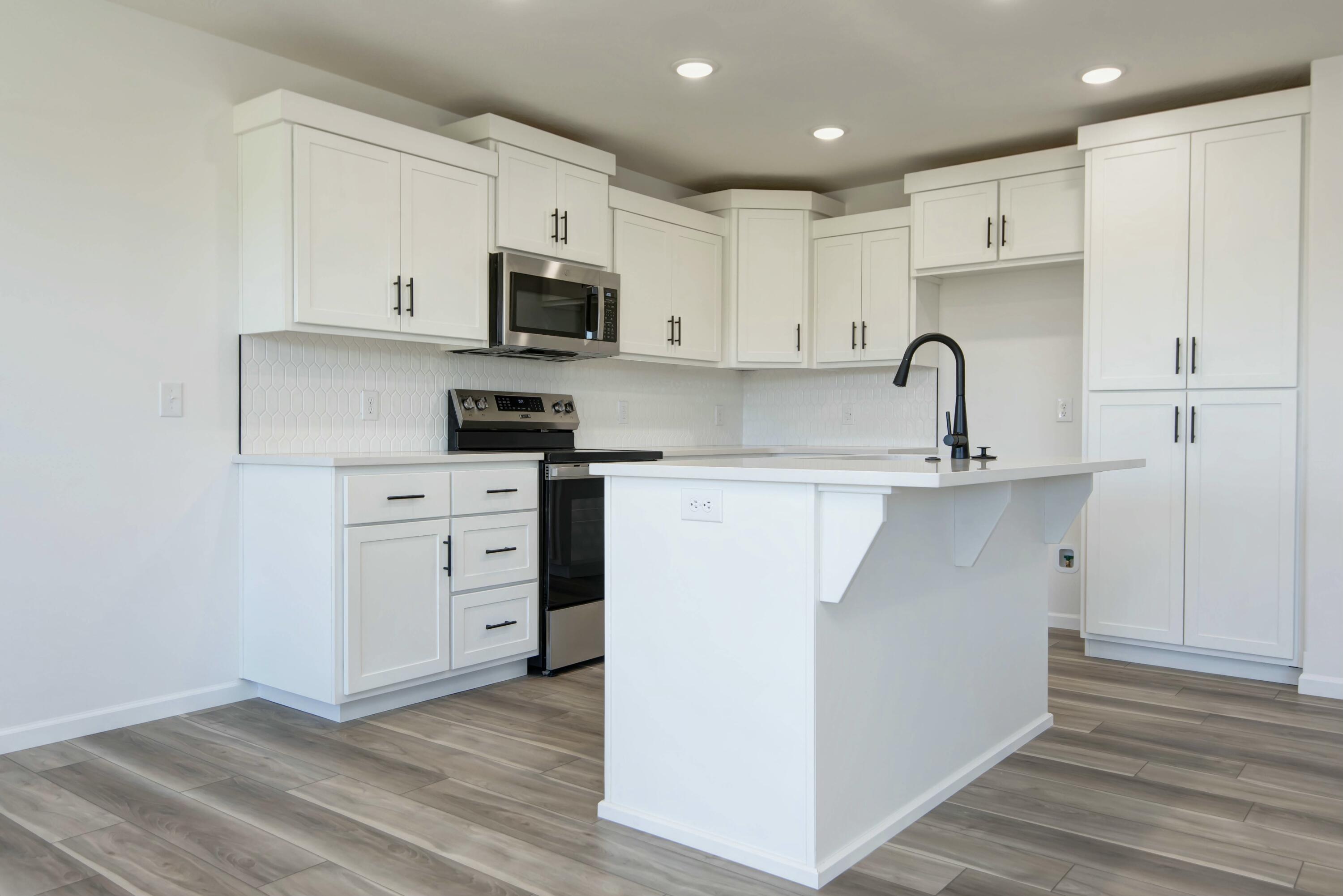 579 Spring Meadow Drive Property Photo 7