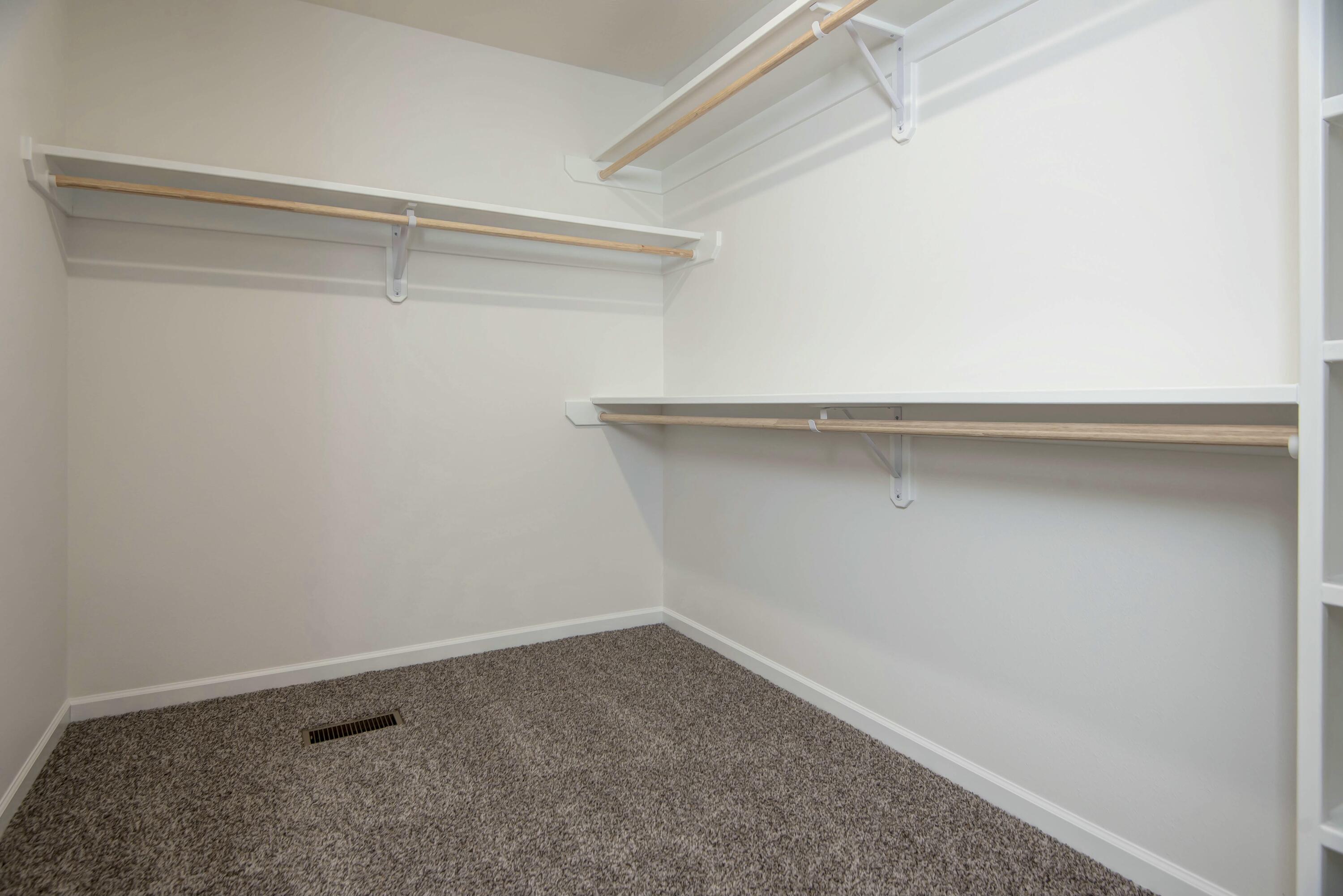 579 Spring Meadow Drive Property Photo 12