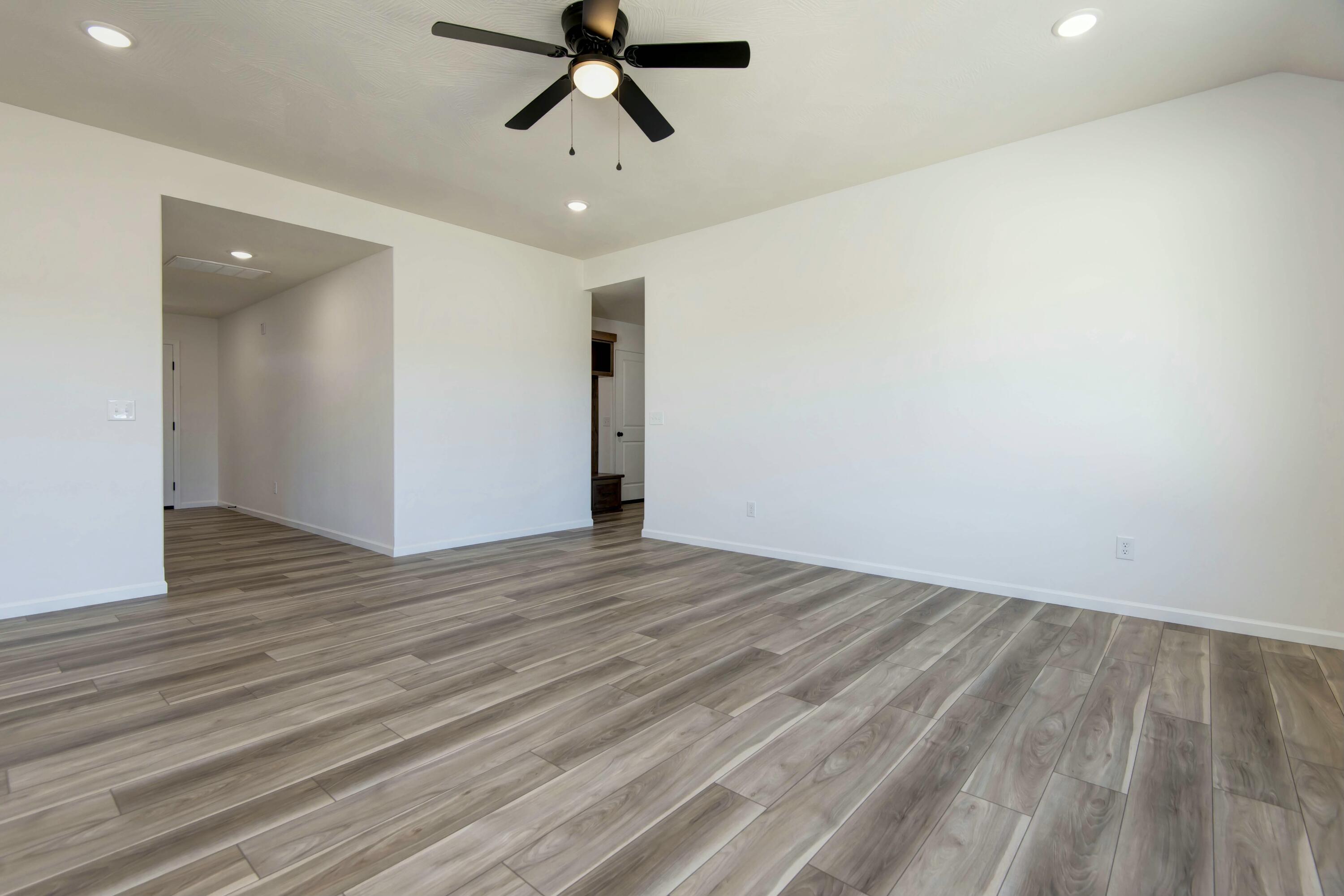 579 Spring Meadow Drive Property Photo 16