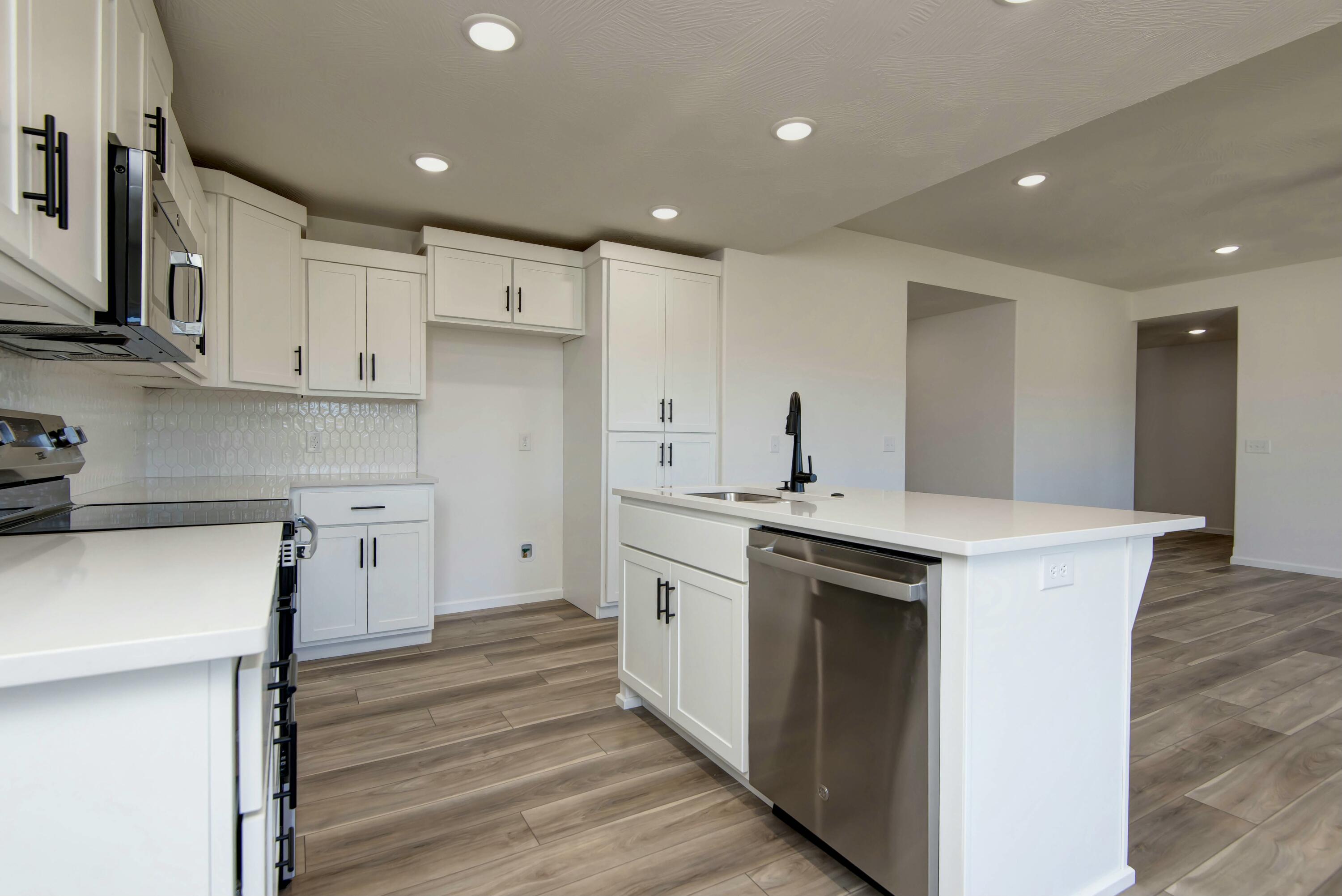 579 Spring Meadow Drive Property Photo 19