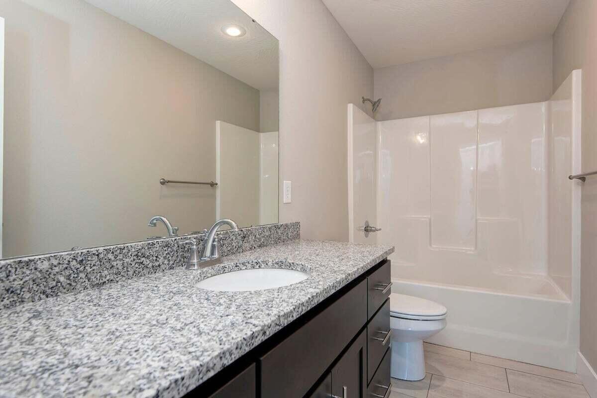 539 Spring Meadow Drive Property Photo 14