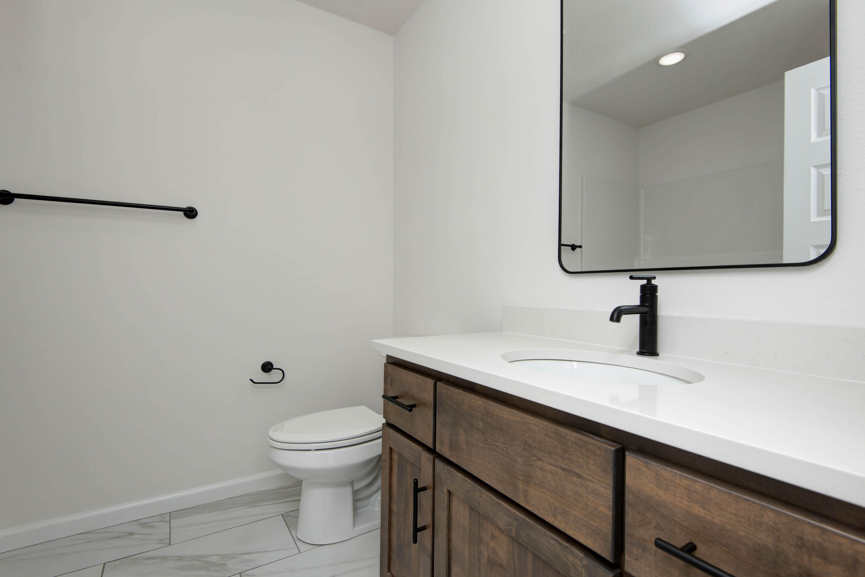 547 Spring Meadow Drive Property Photo 10