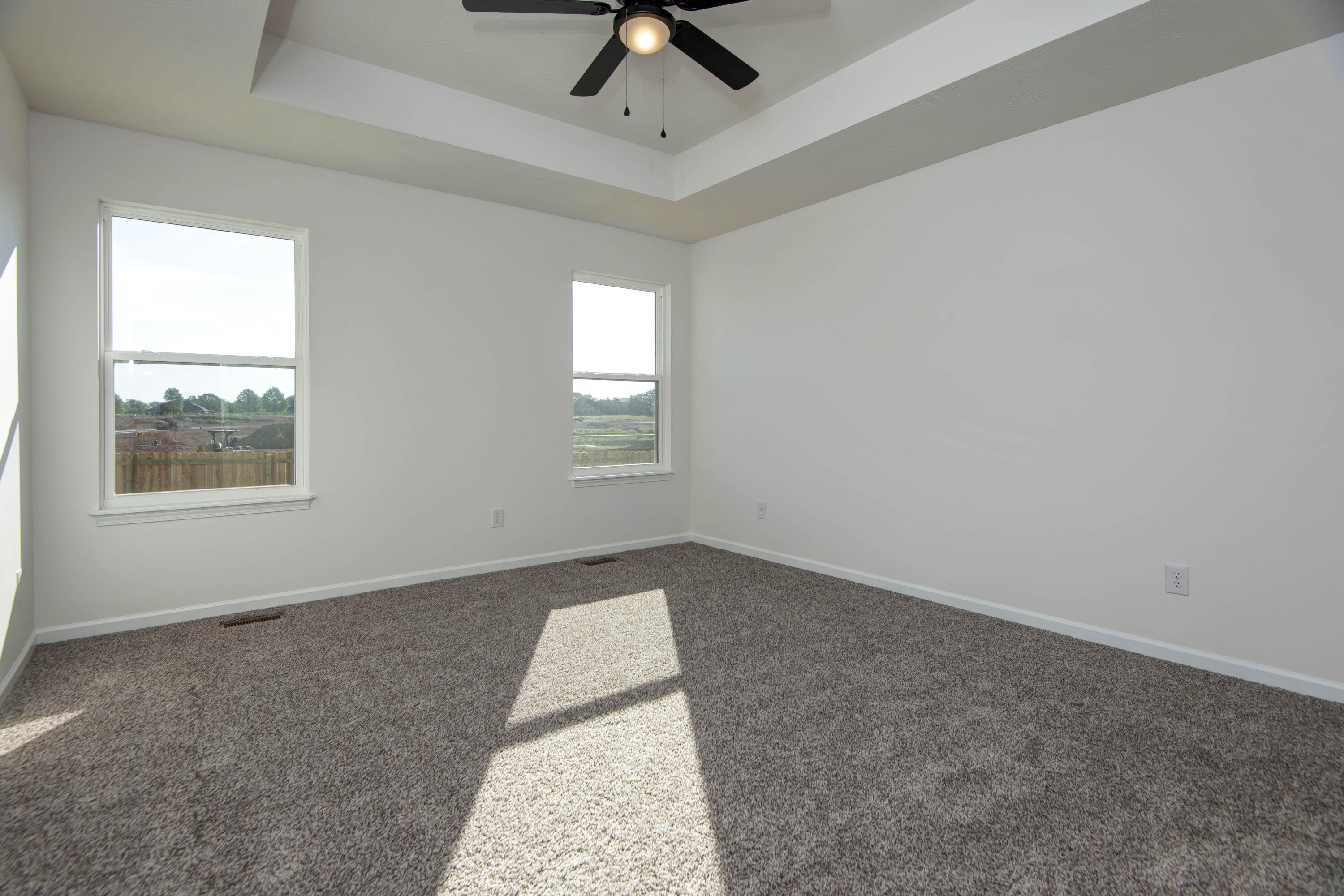 547 Spring Meadow Drive Property Photo 21