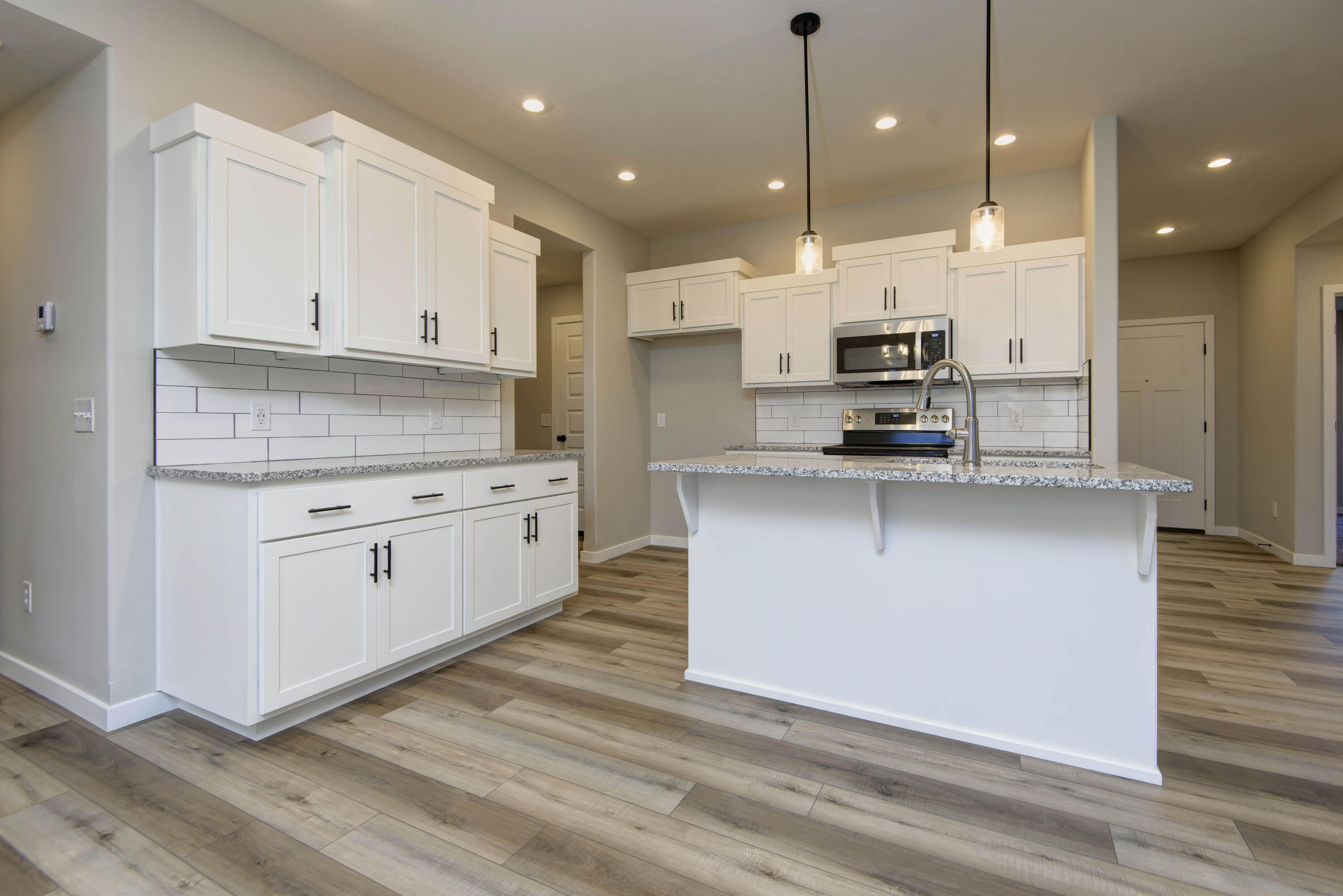 551 Spring Meadow Drive Property Photo 7