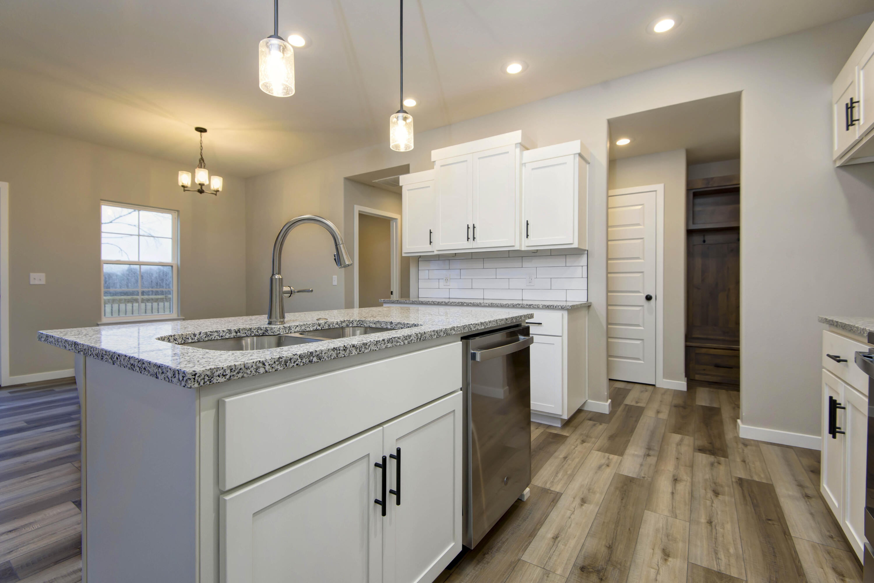 551 Spring Meadow Drive Property Photo 11