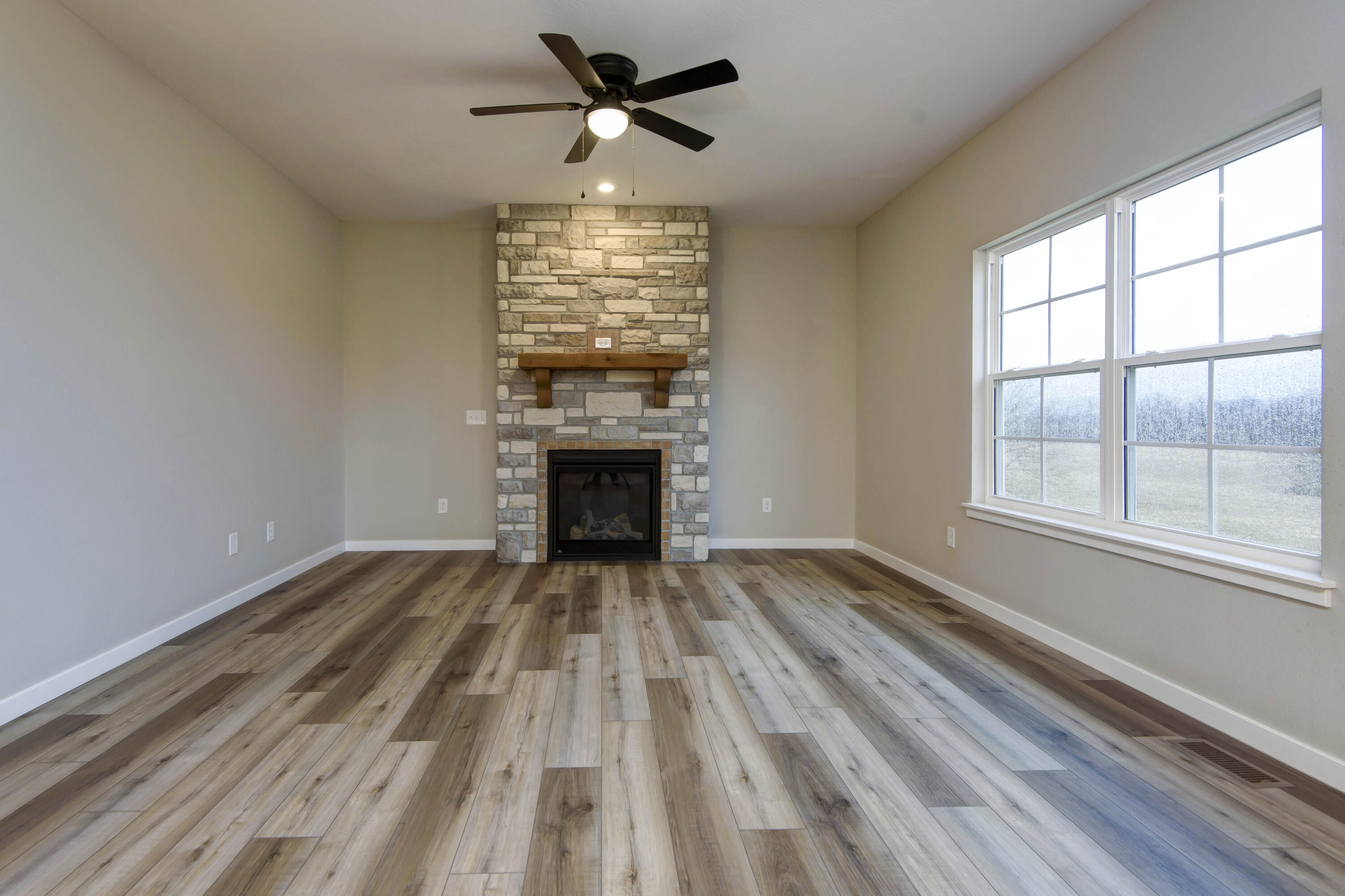 551 Spring Meadow Drive Property Photo 22