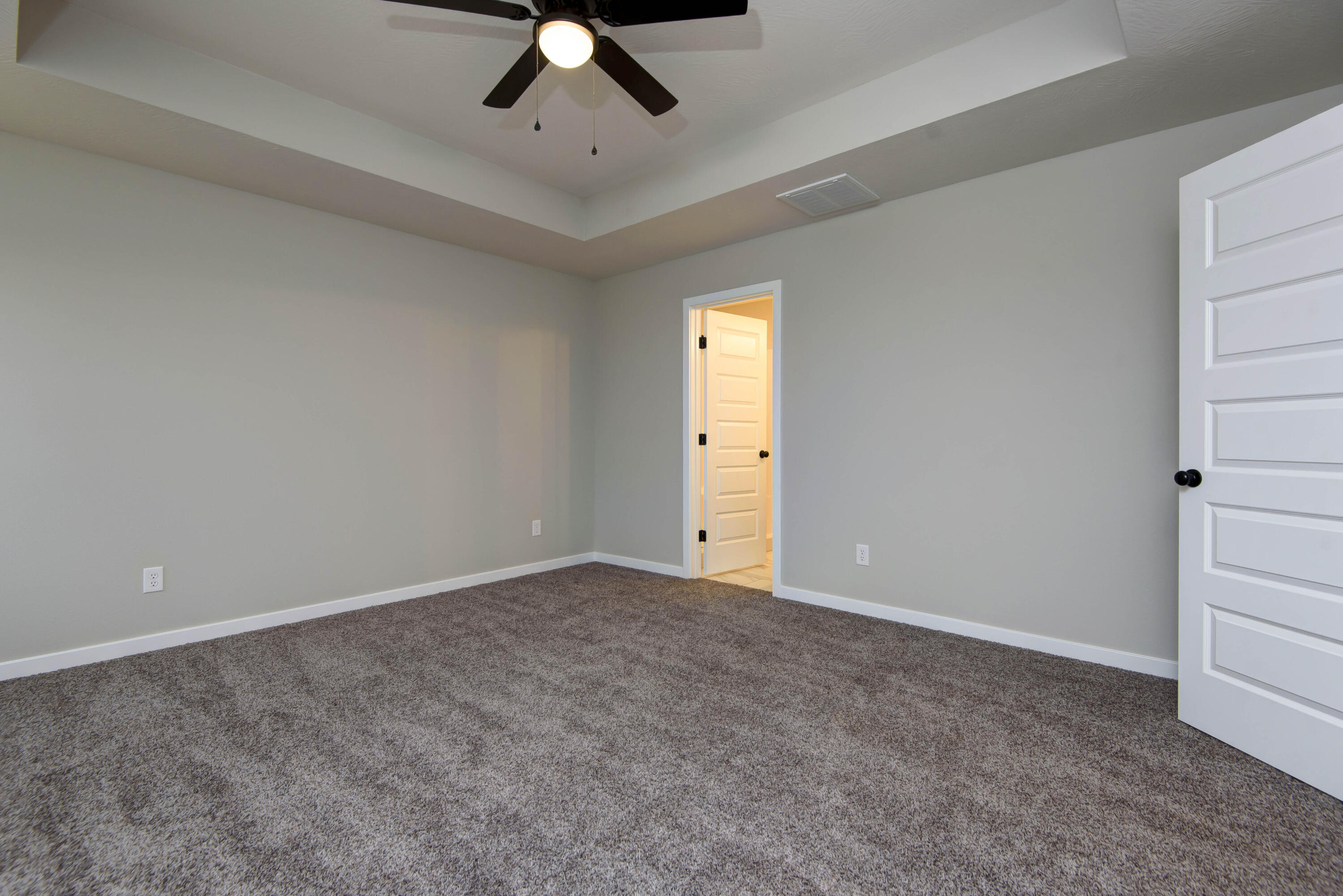 551 Spring Meadow Drive Property Photo 26