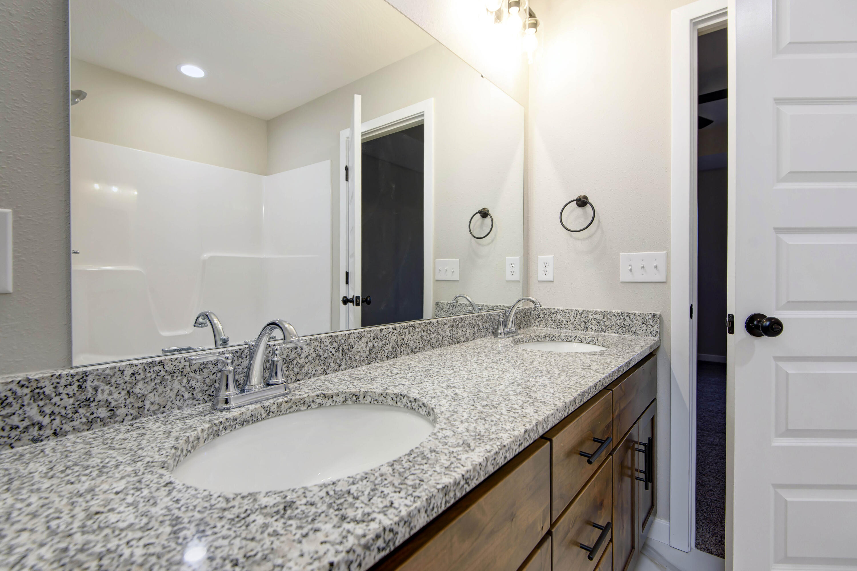 551 Spring Meadow Drive Property Photo 29