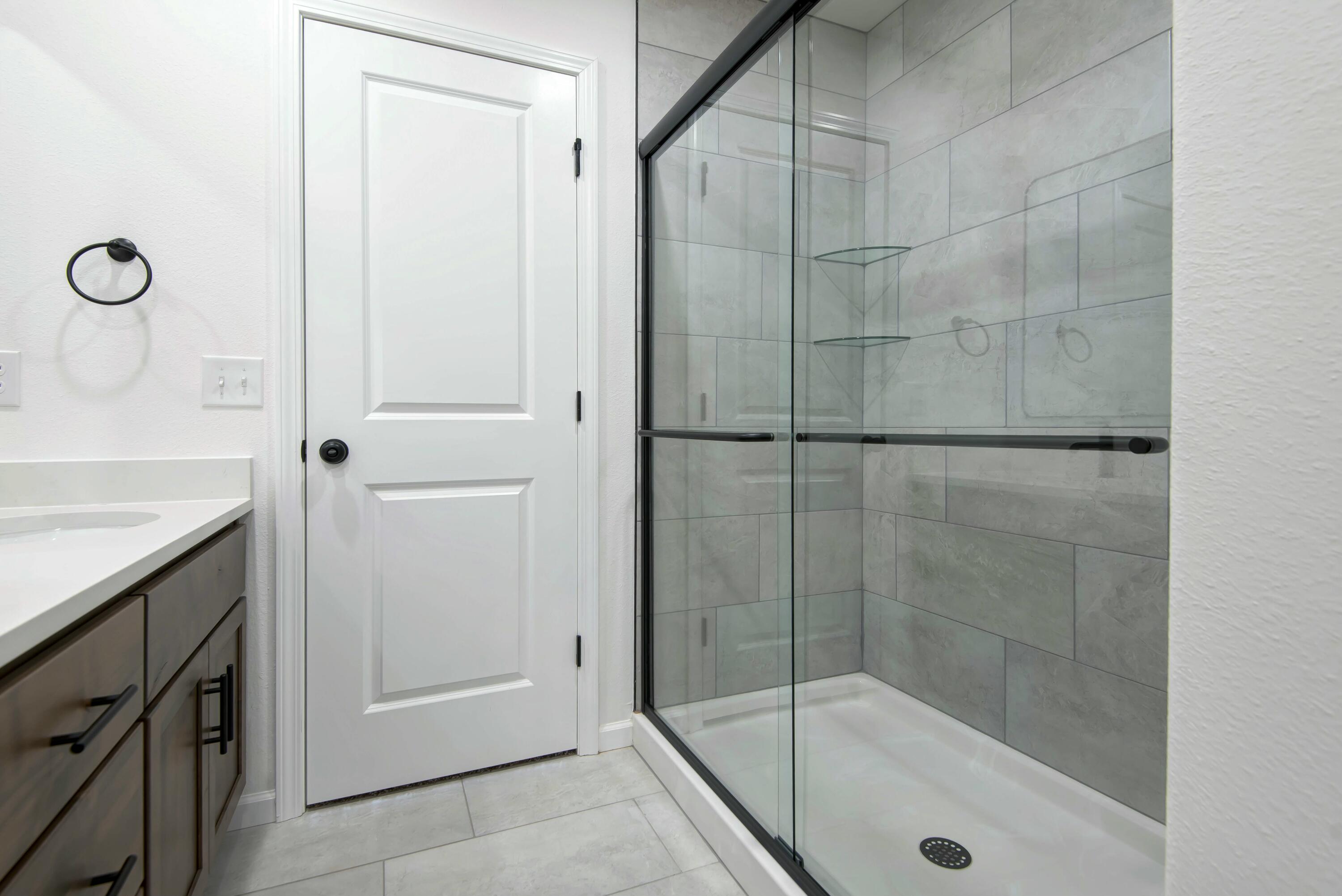 553 Spring Meadow Drive Property Photo 8