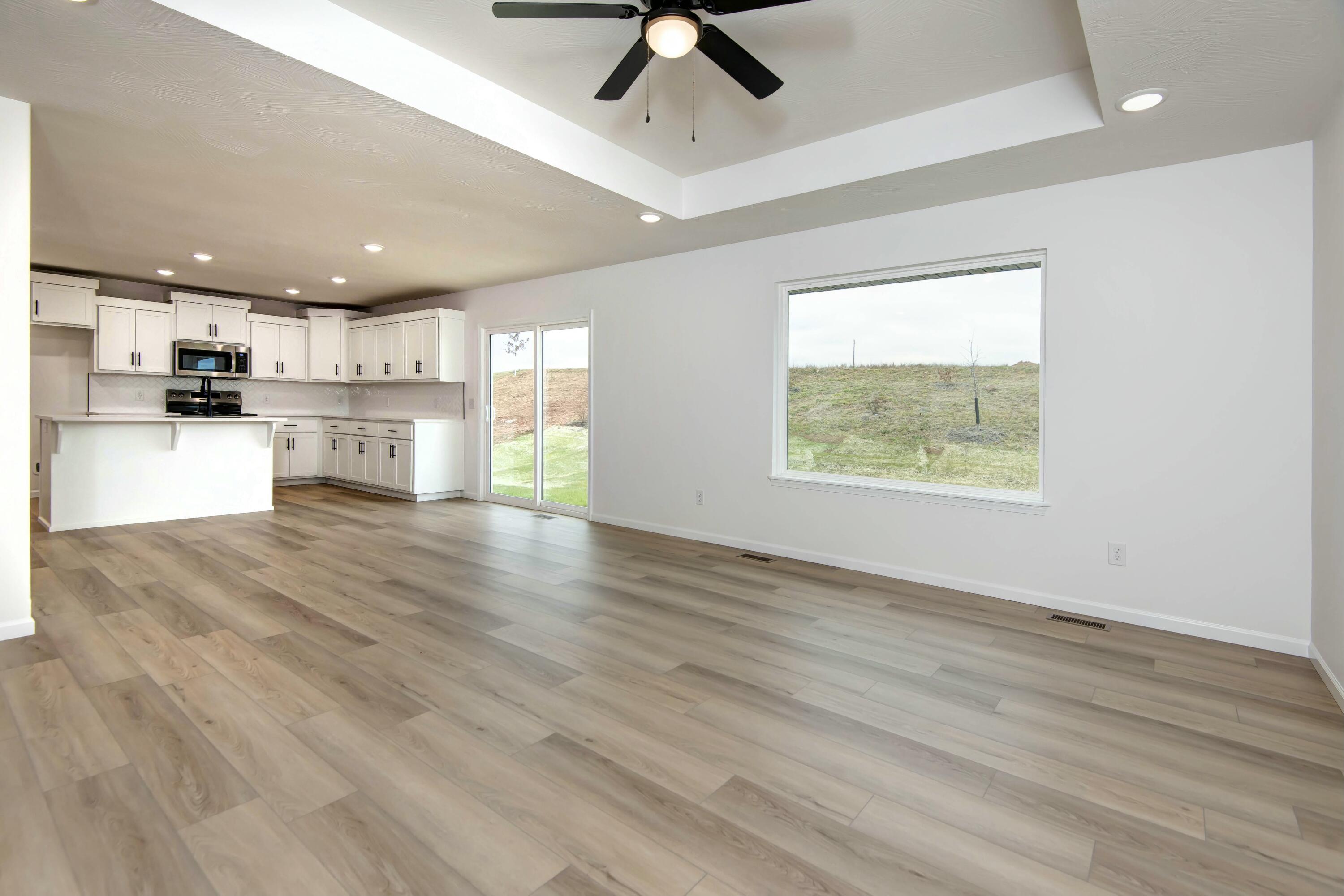 553 Spring Meadow Drive Property Photo 21