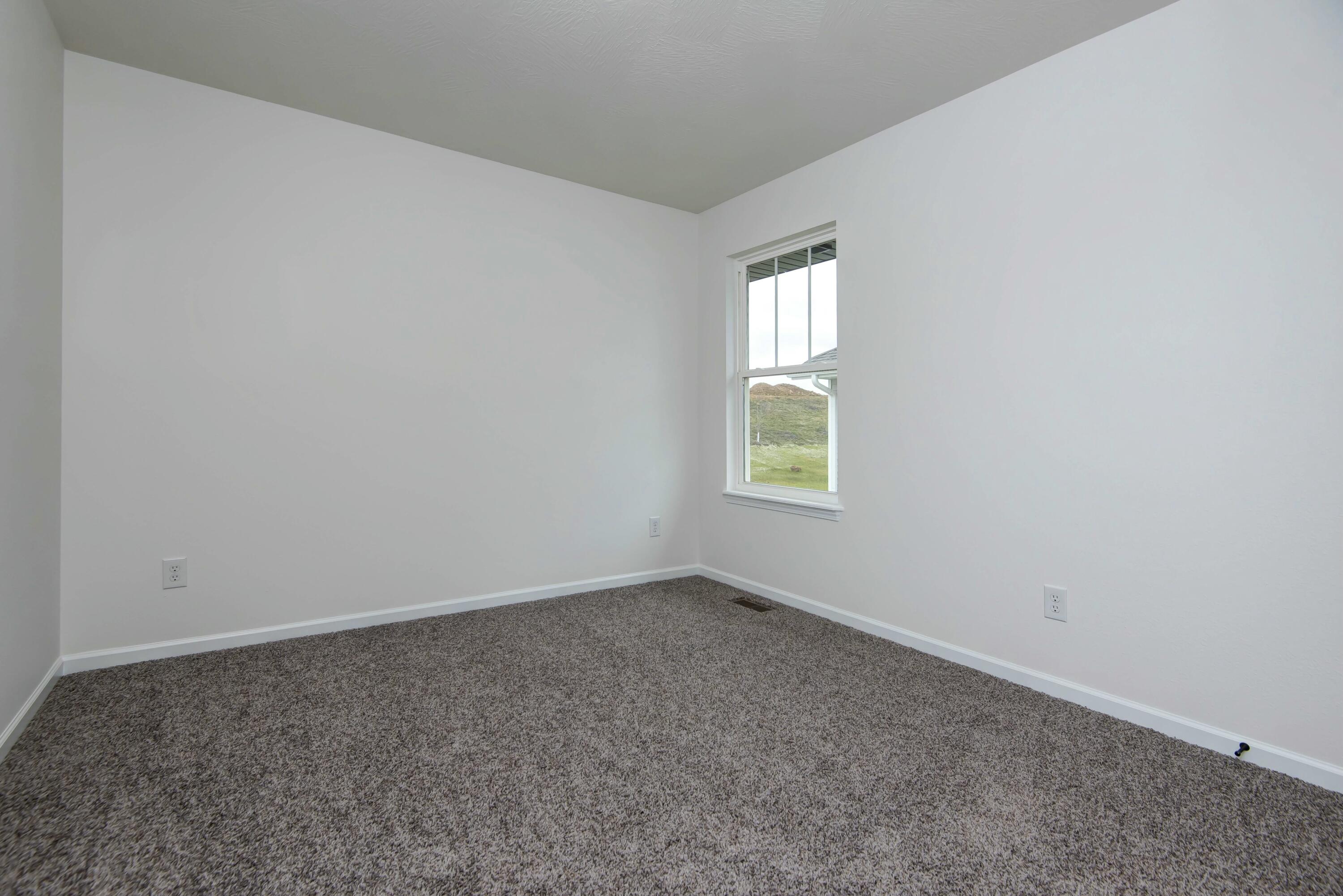 553 Spring Meadow Drive Property Photo 23