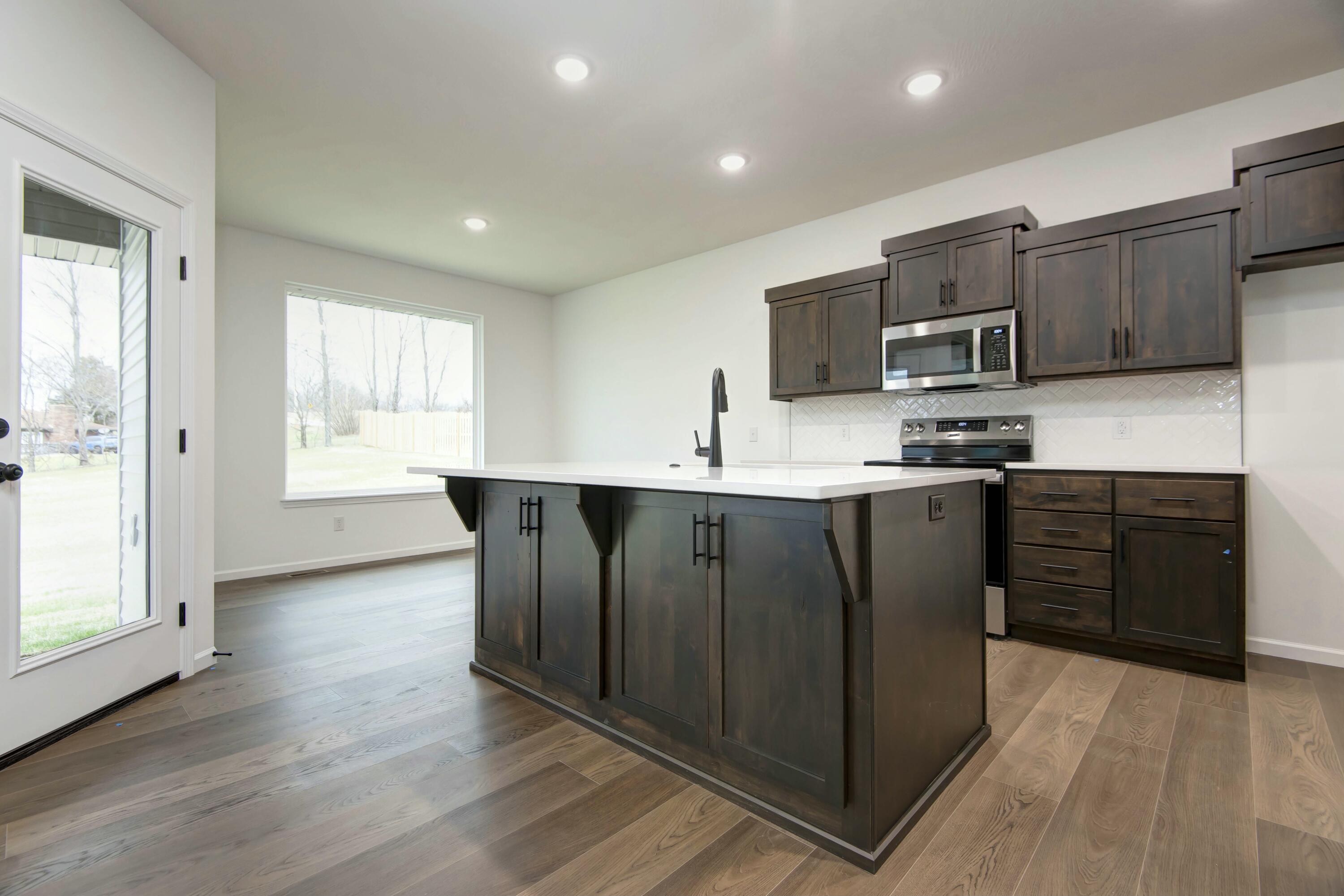 593 Spring Meadow Drive Property Photo 7