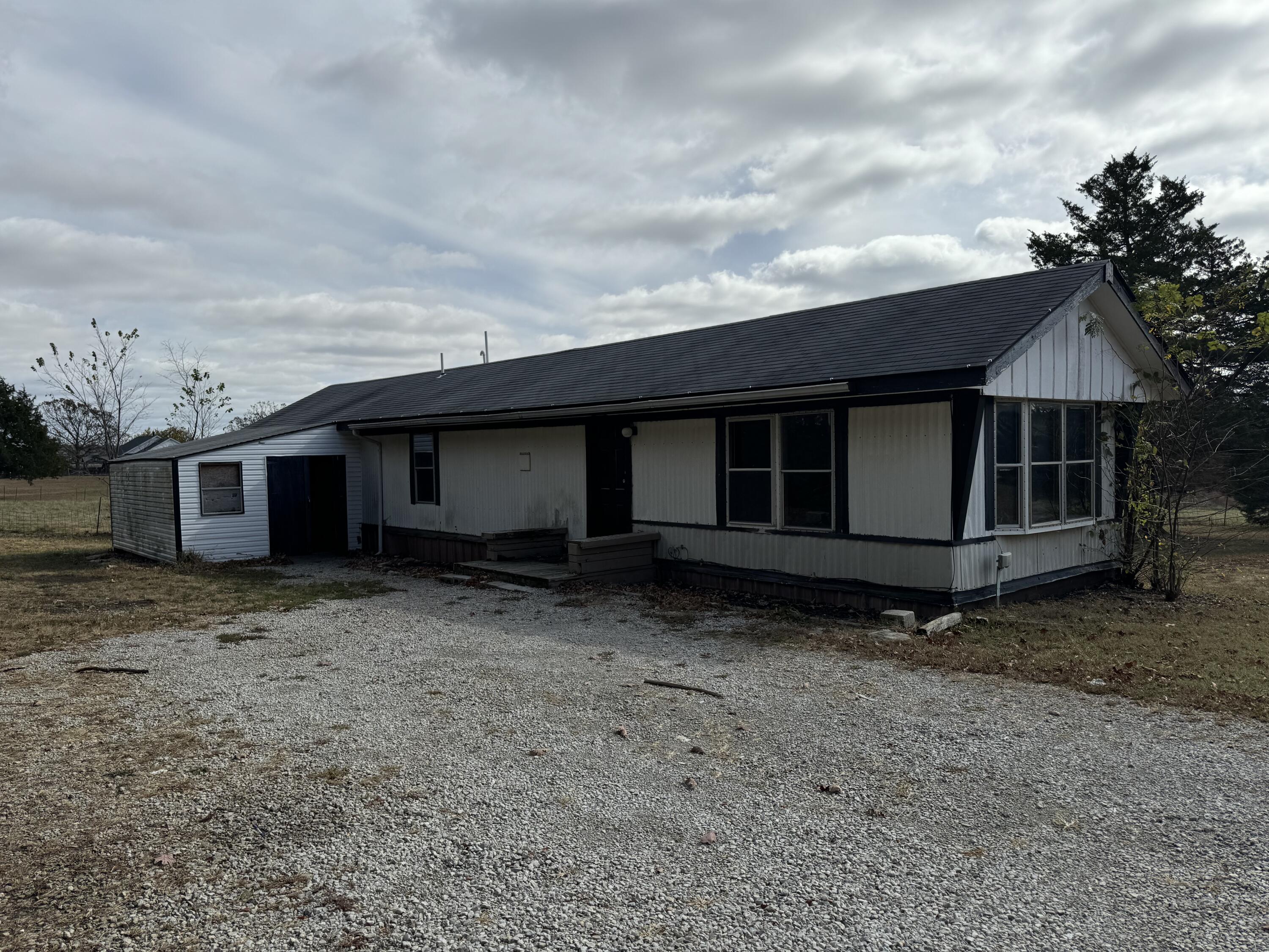 633 State Hwy F Property Photo