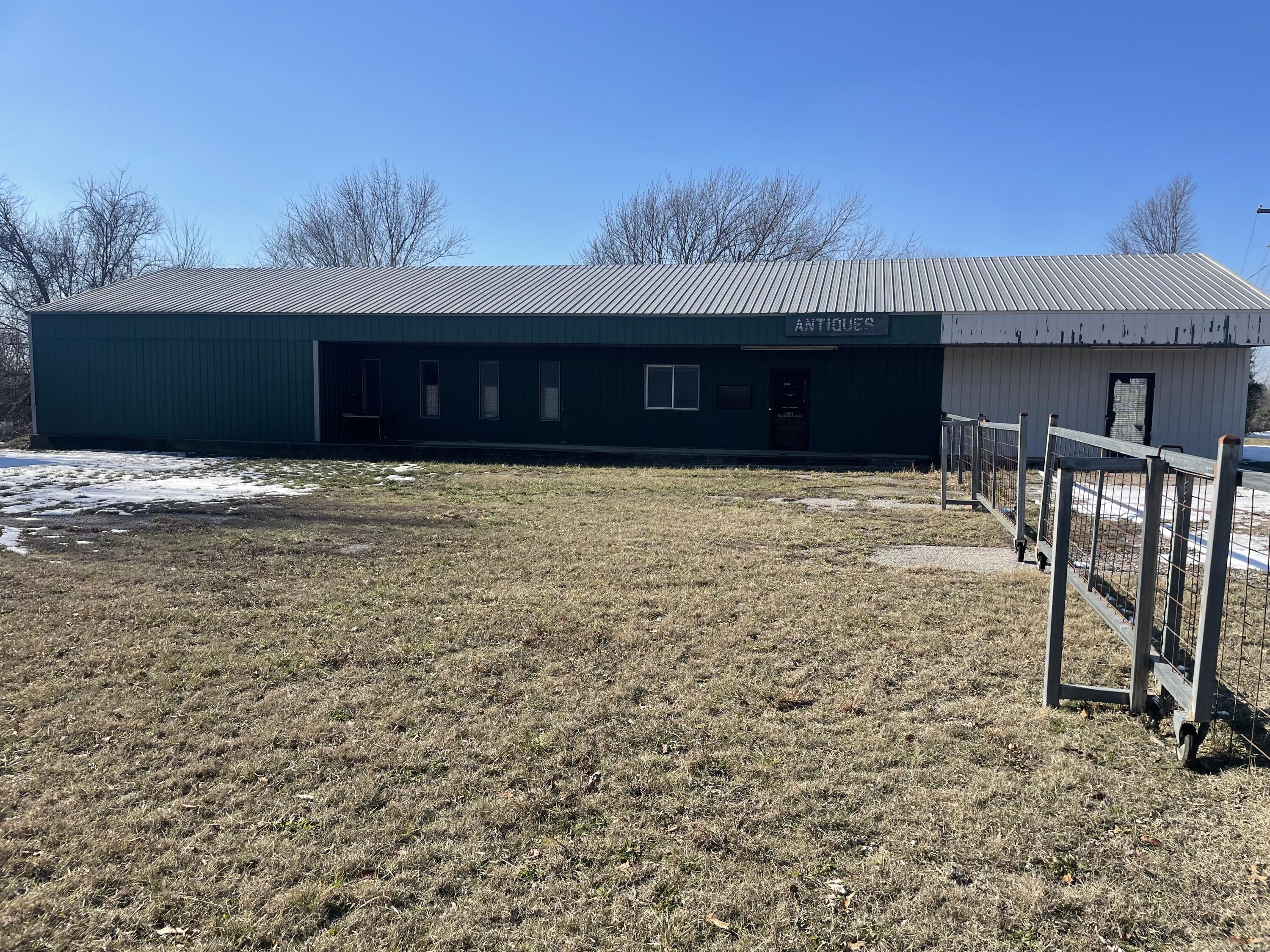 30521 State Highway 37 Property Photo 1