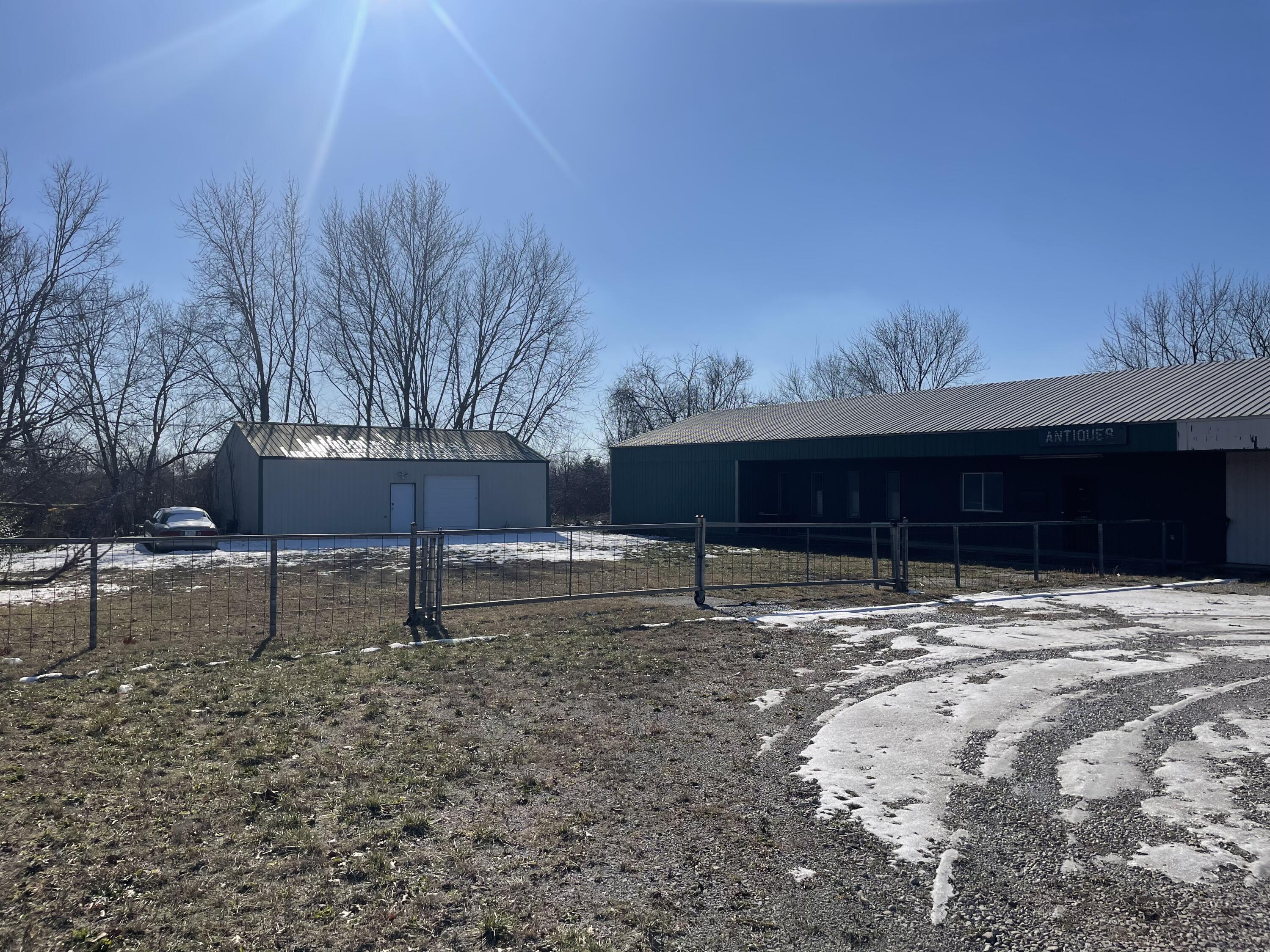 30521 State Highway 37 Property Photo 3