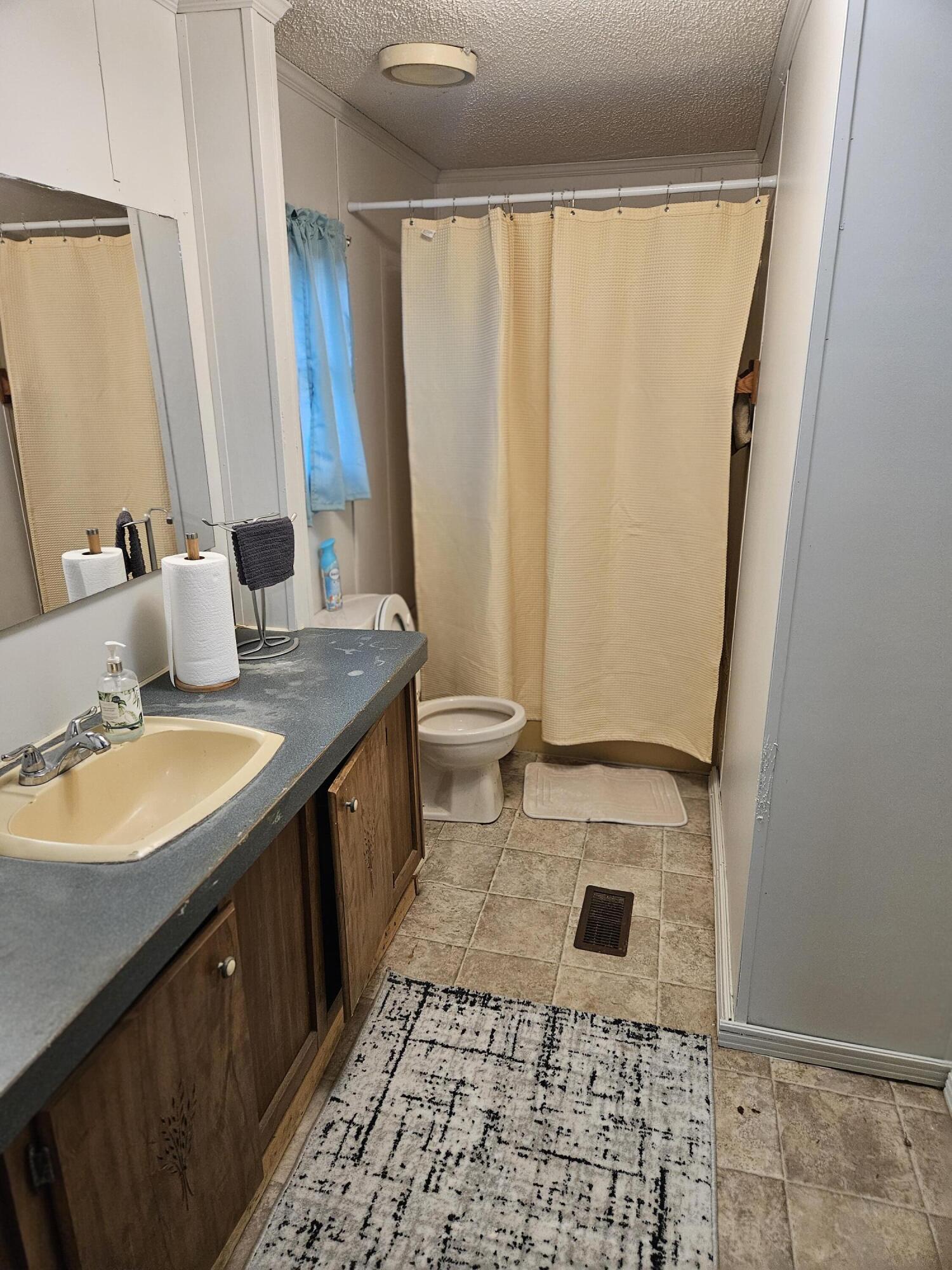 210 Independence Drive Property Photo 6