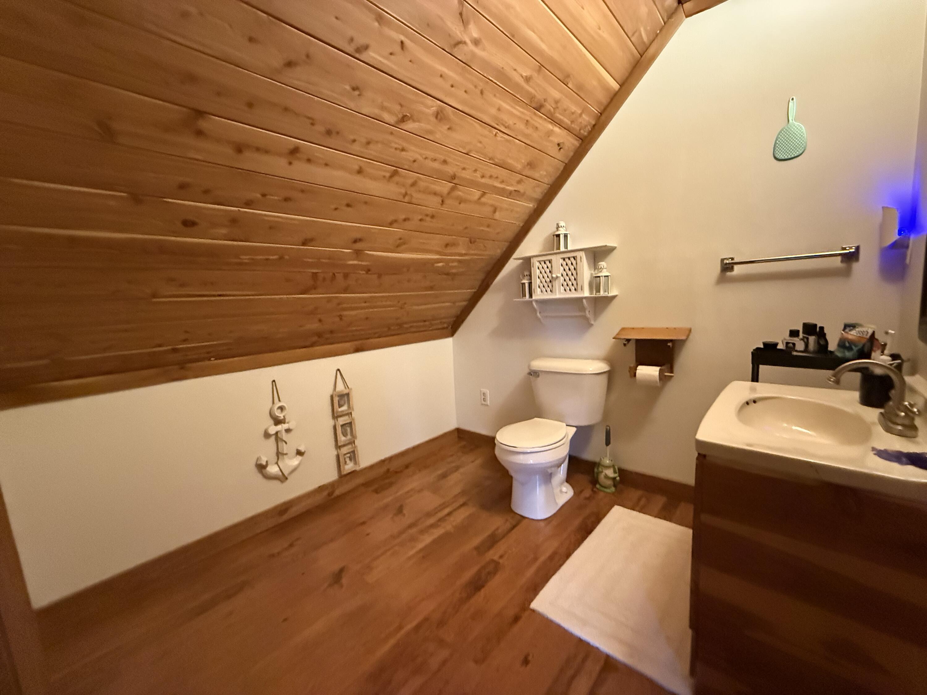 405 Private Road 63-106 Property Photo 25