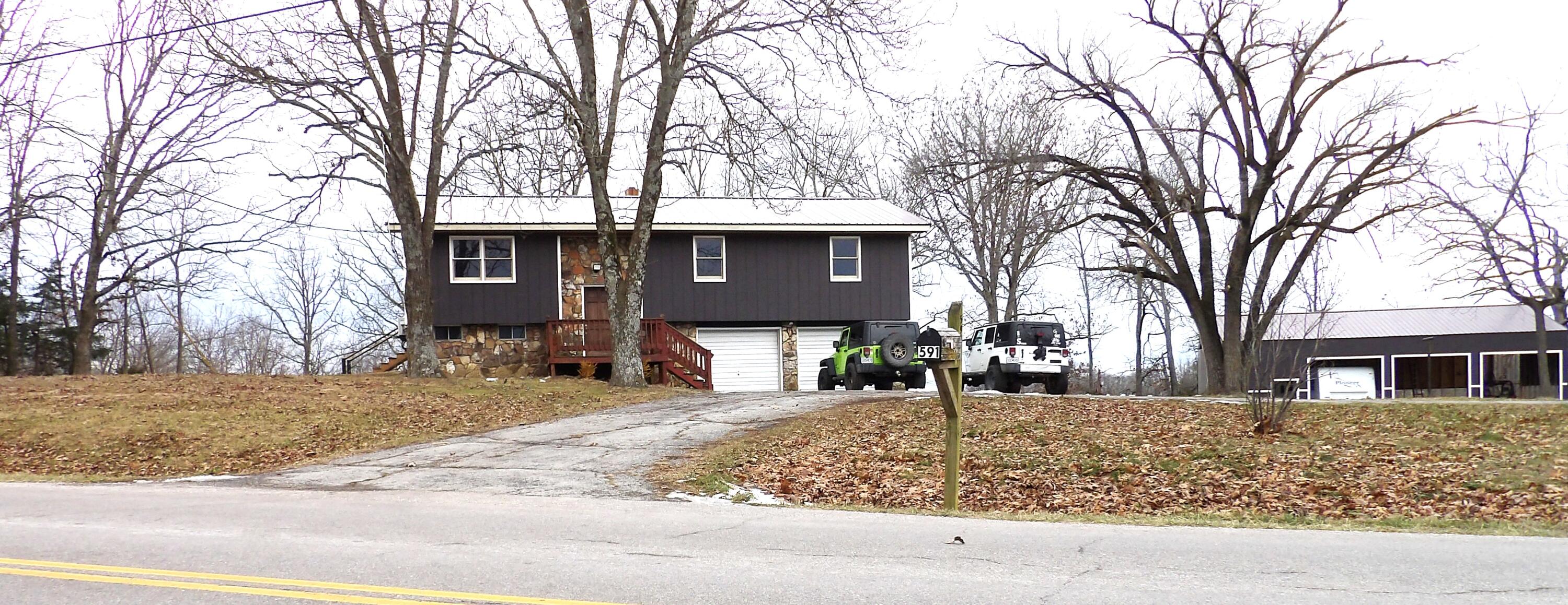 591 Hwy C Property Photo 4