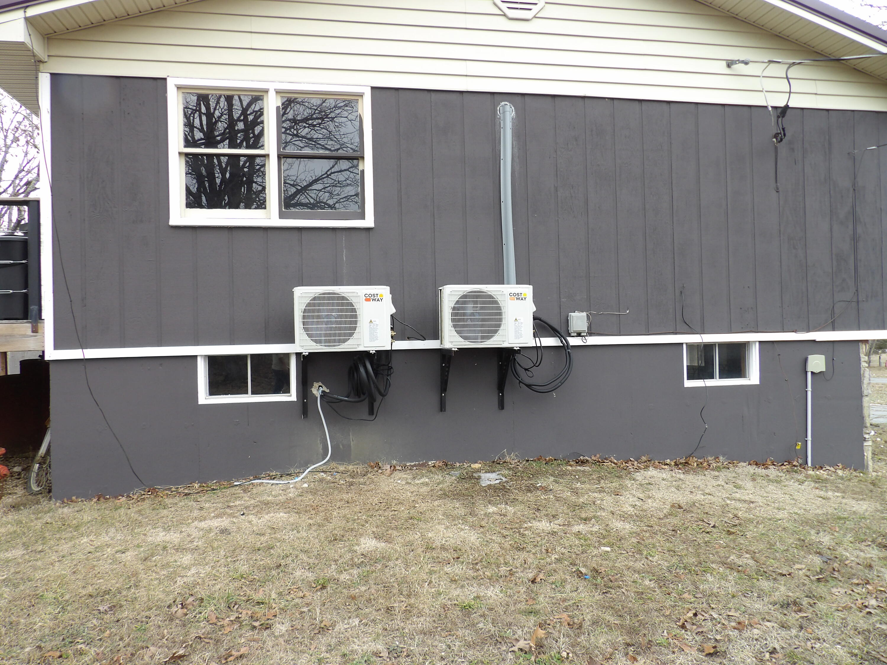 591 Hwy C Property Photo 5