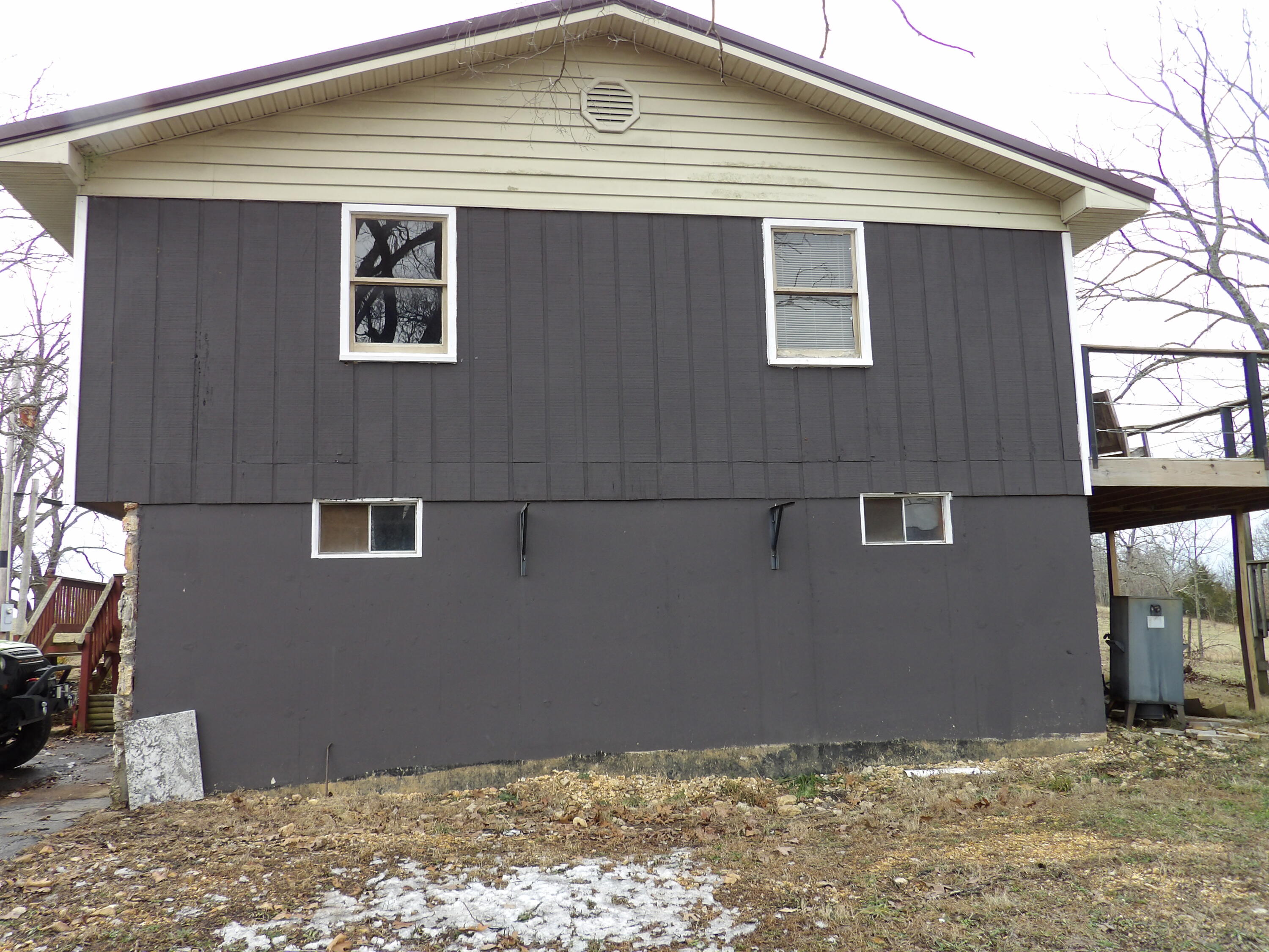 591 Hwy C Property Photo 6
