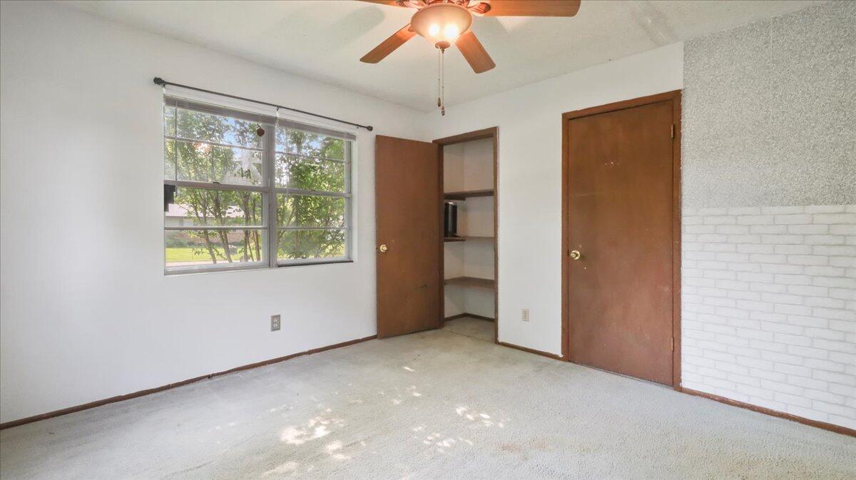 1933 Lynn Drive Property Photo 17