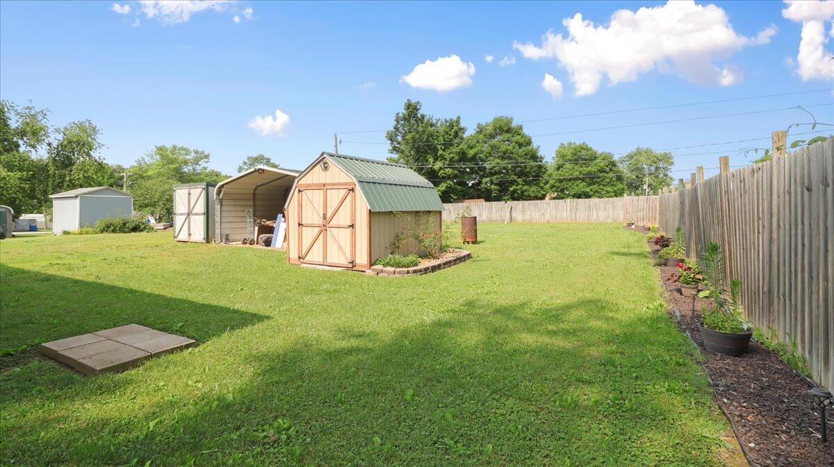 1933 Lynn Drive Property Photo 25