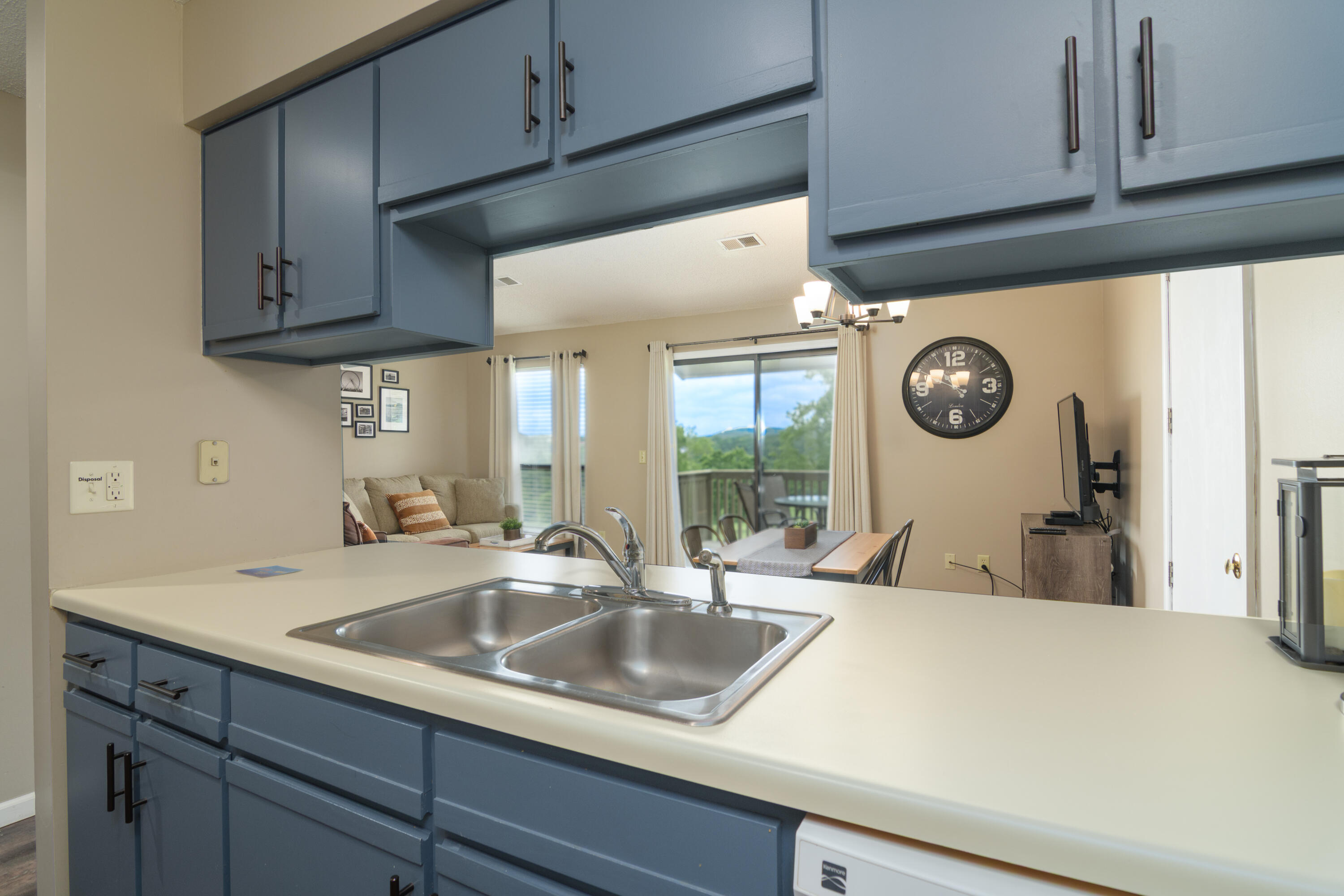 158 Troon Drive Property Photo 6
