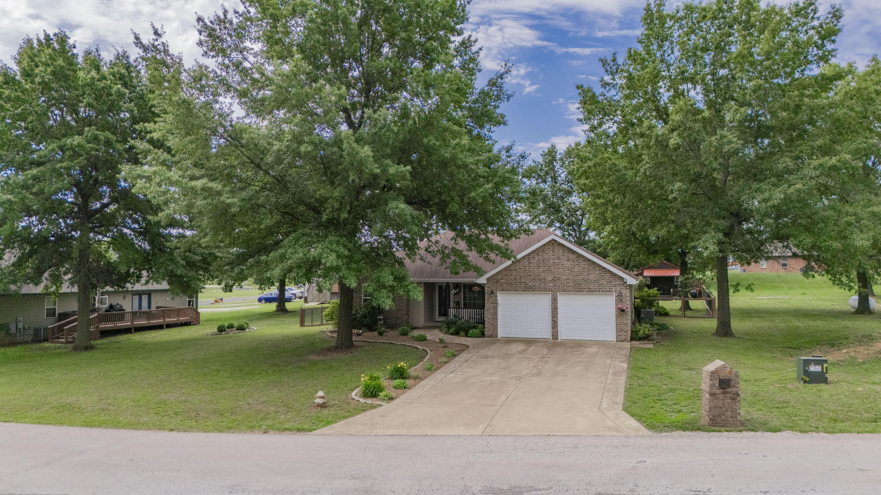 310 West Vern Avenue Property Photo 42