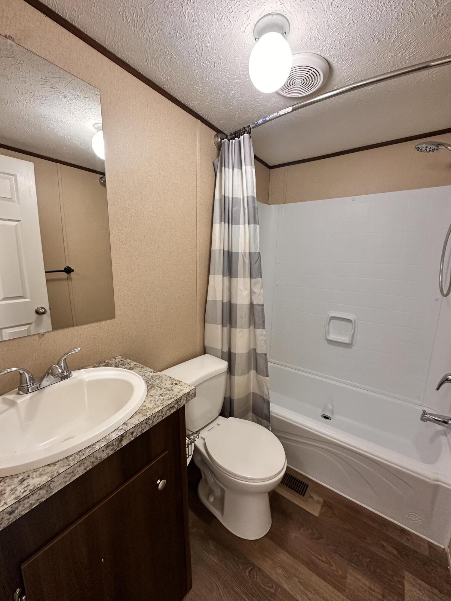 4220 Southeast 700 Road Property Photo 21
