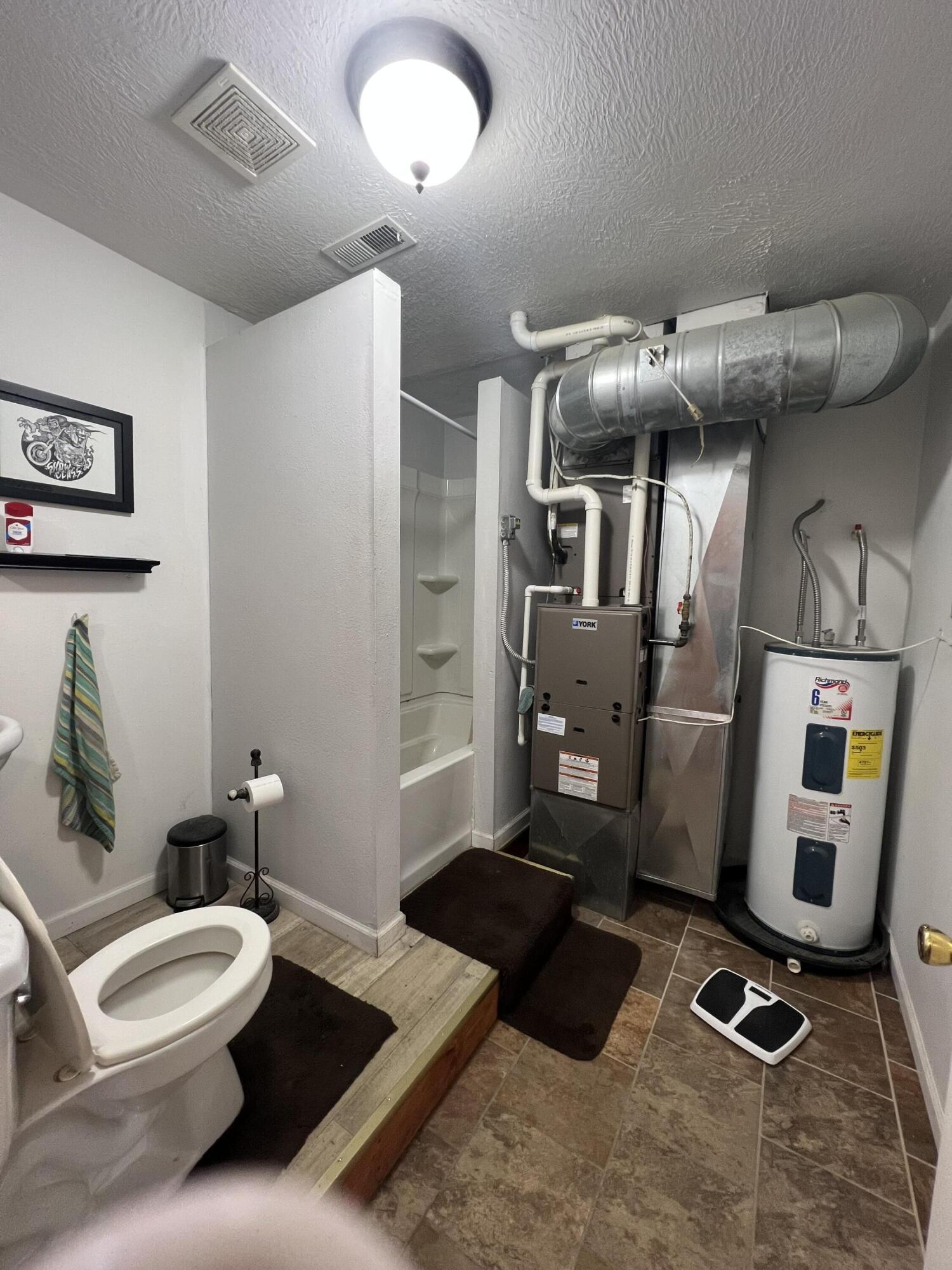1306 Shull Street Property Photo 10