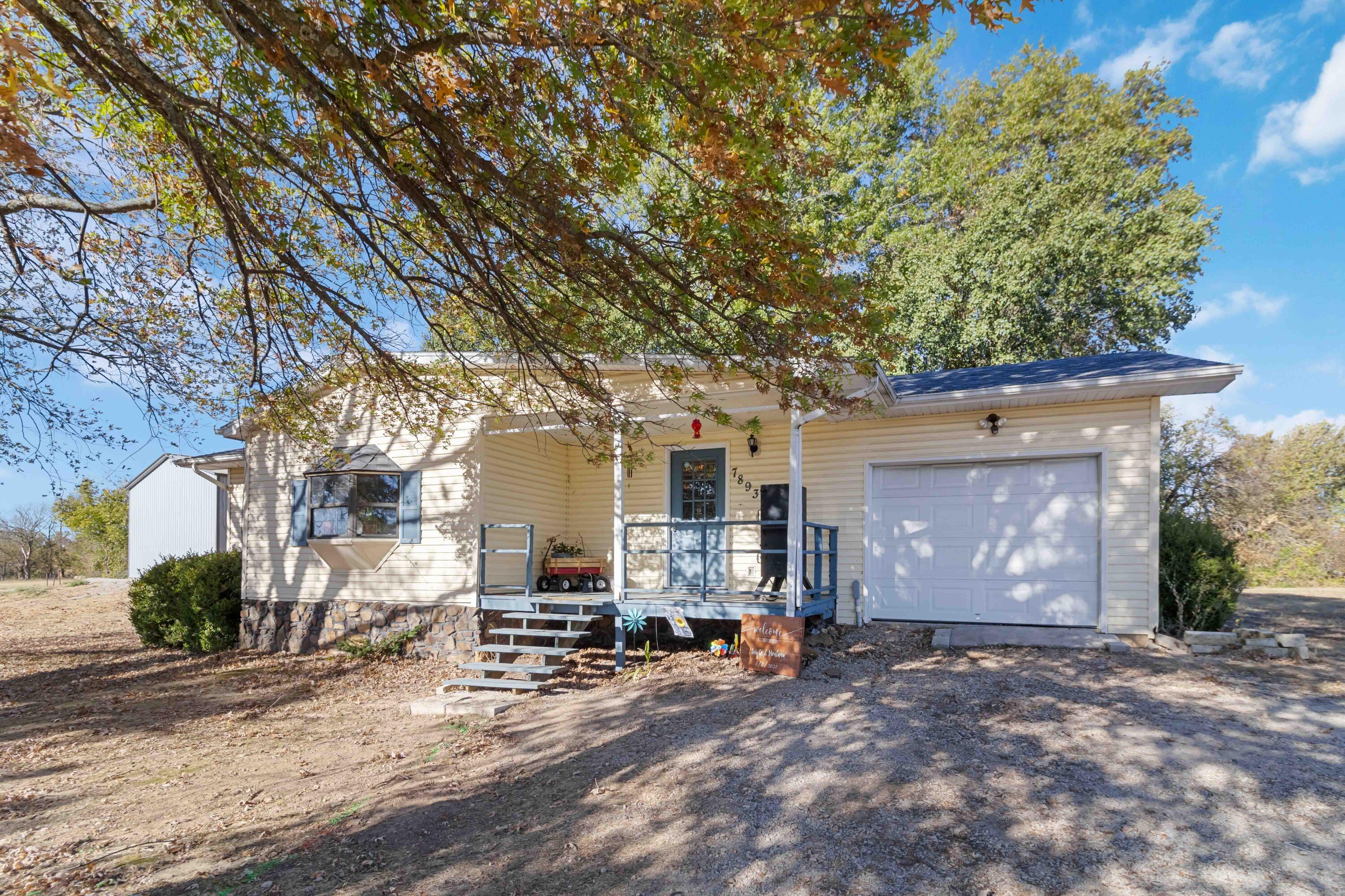 7893 Farm Road 2240 Property Photo