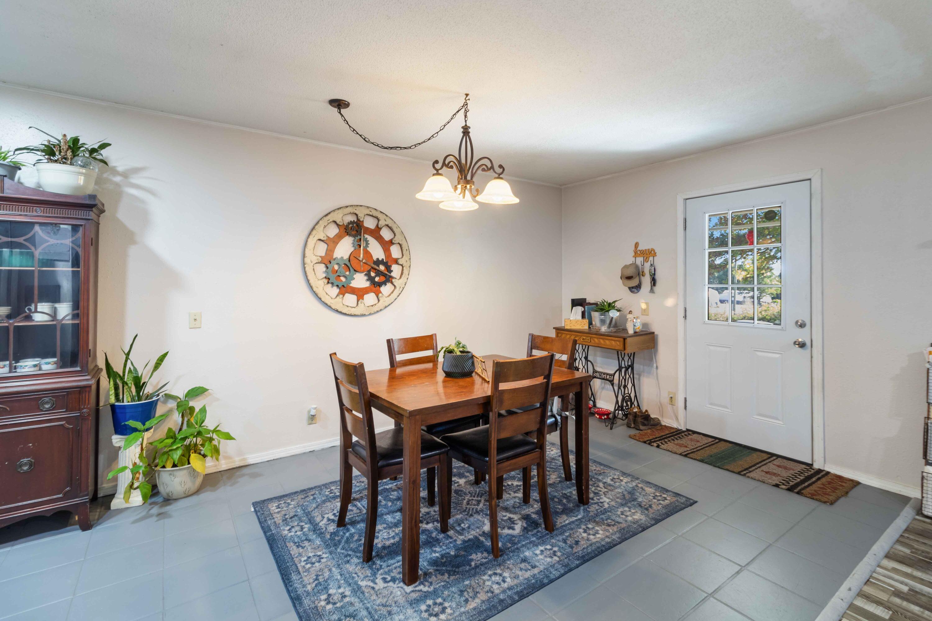 7893 Farm Road 2240 Property Photo 6