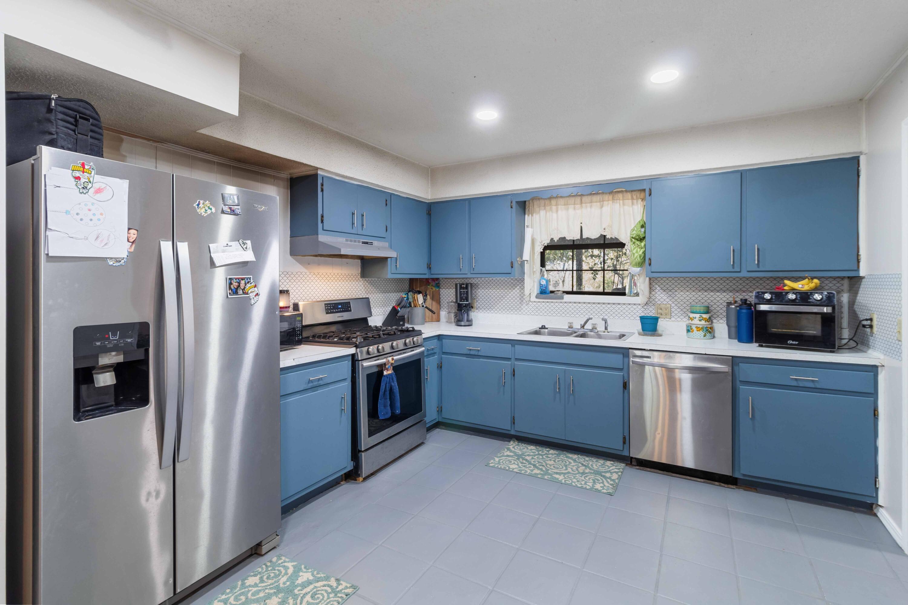 7893 Farm Road 2240 Property Photo 8