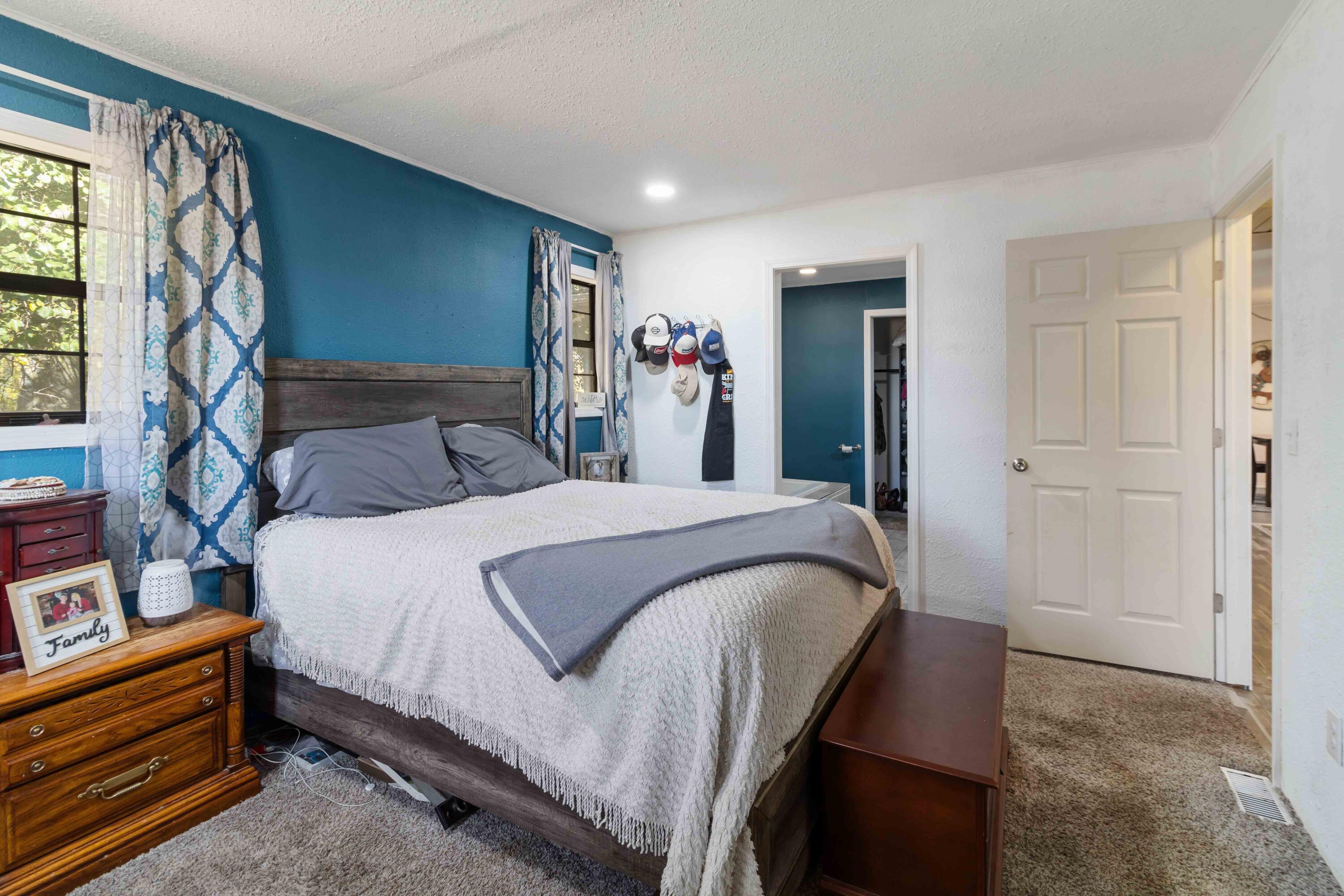 7893 Farm Road 2240 Property Photo 12