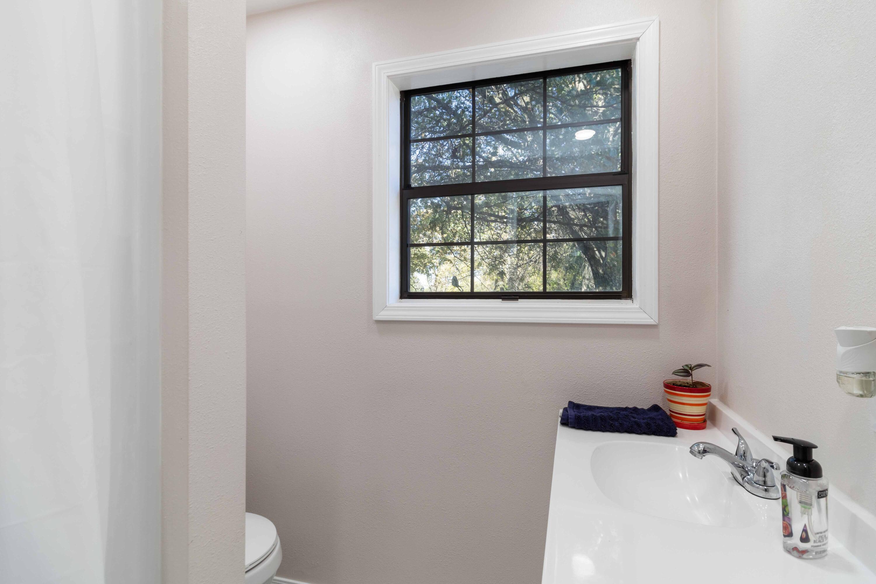 7893 Farm Road 2240 Property Photo 15