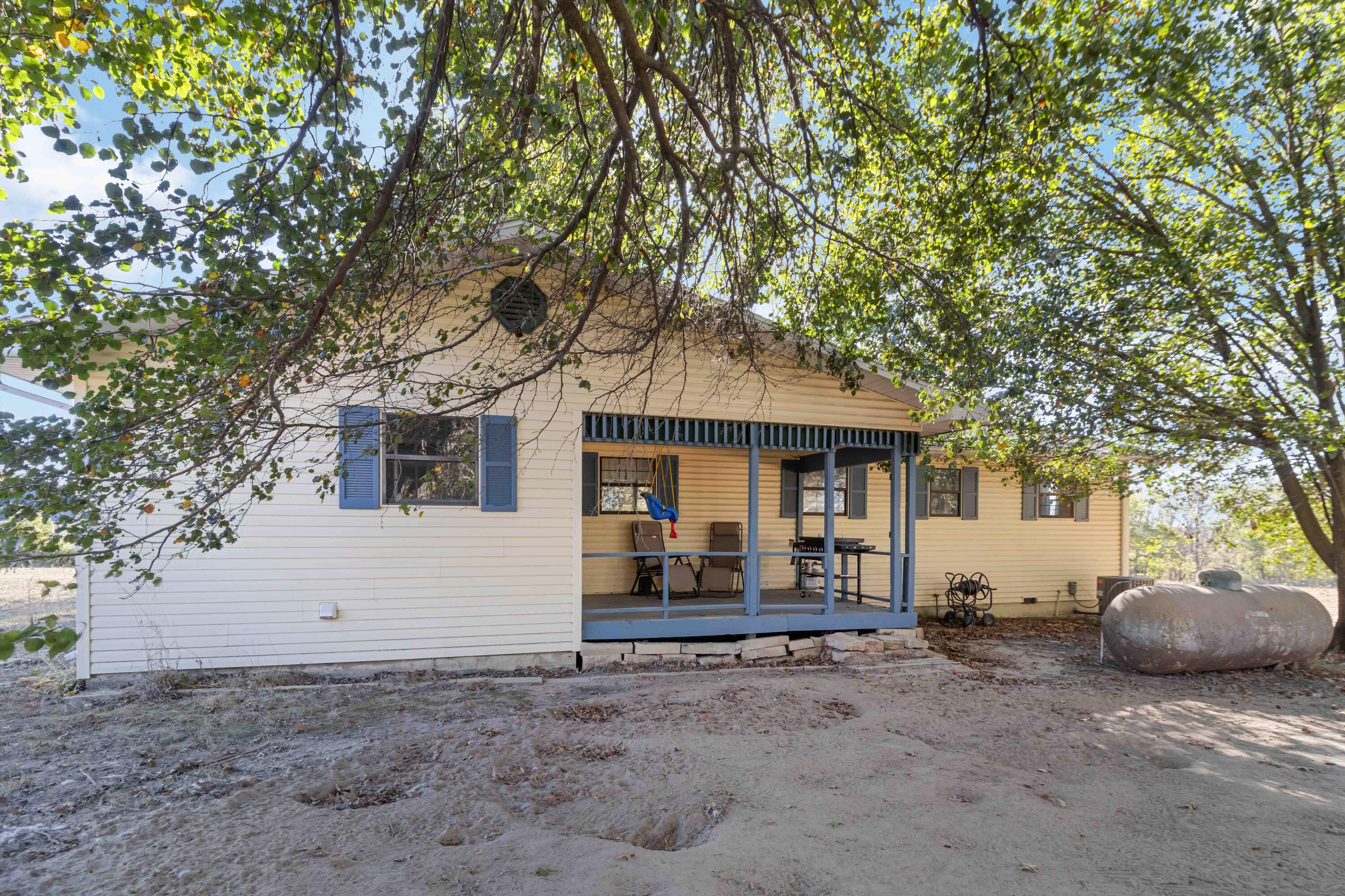 7893 Farm Road 2240 Property Photo 22