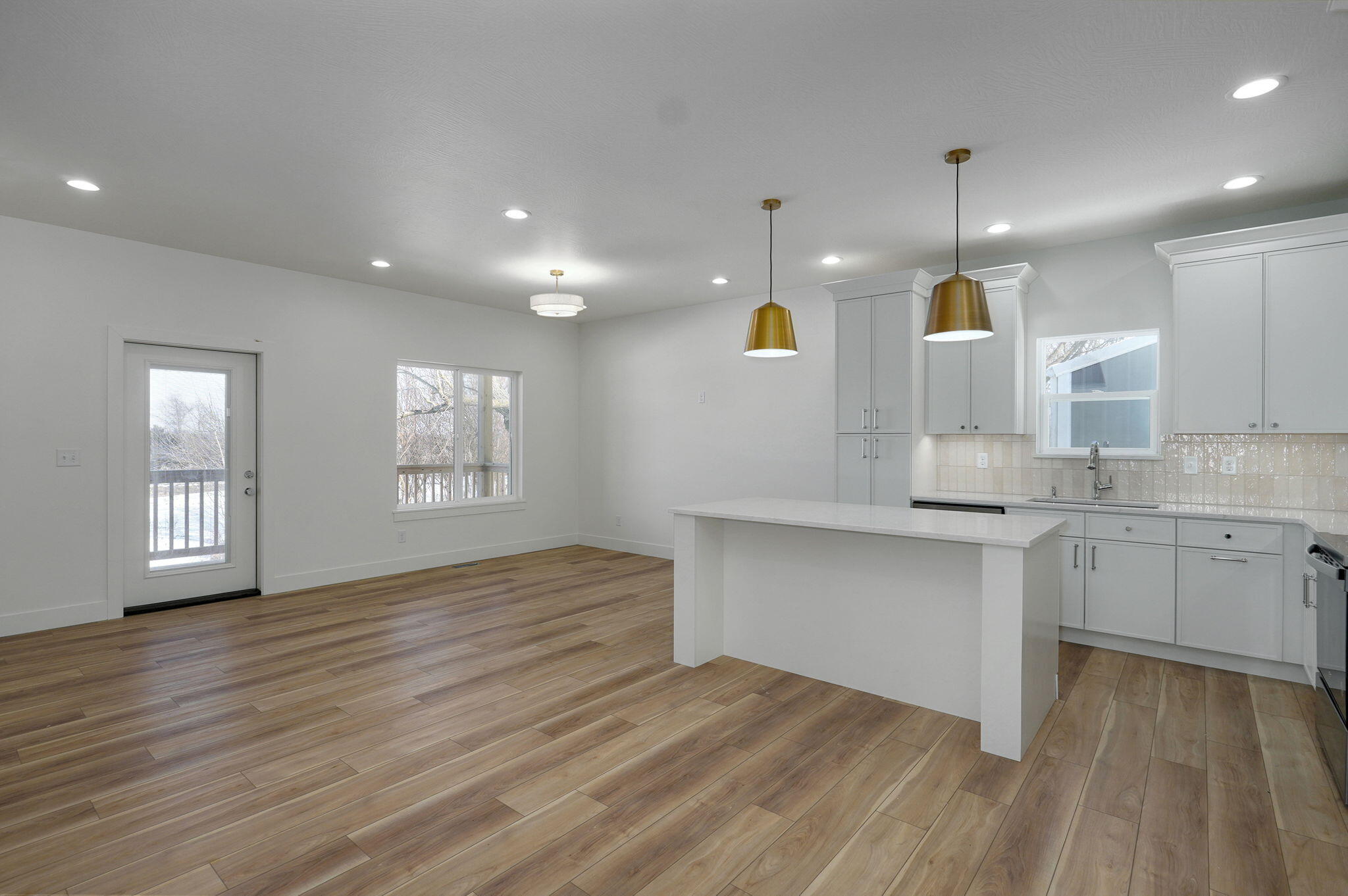 210 B West Clinton Street Property Photo 6