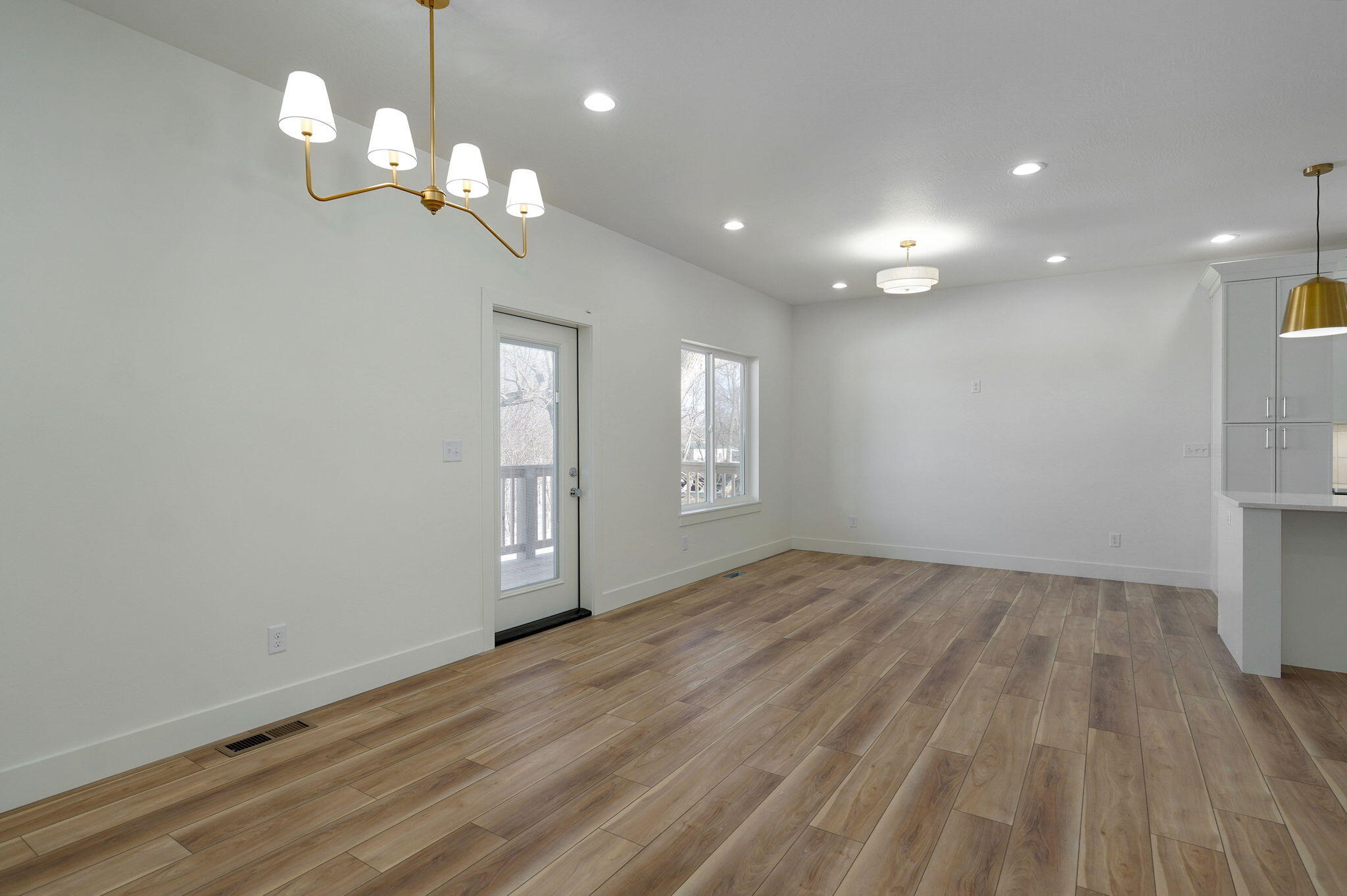 210 B West Clinton Street Property Photo 14