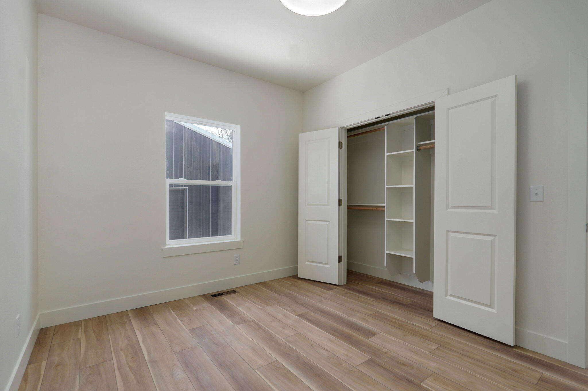 210 B West Clinton Street Property Photo 25