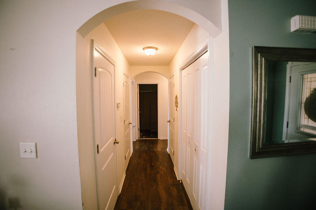 184 Crestwood Drive Property Photo 12