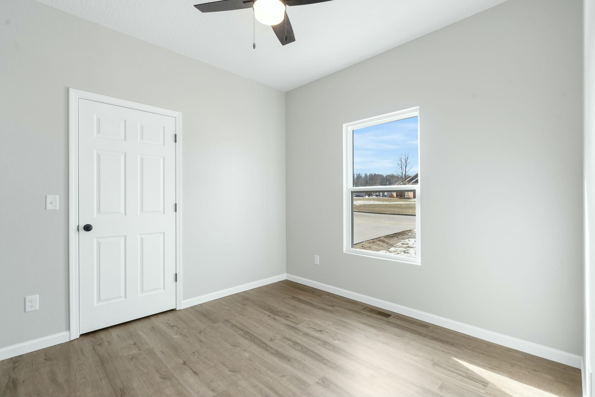 1600 West Brook Street Property Photo 24