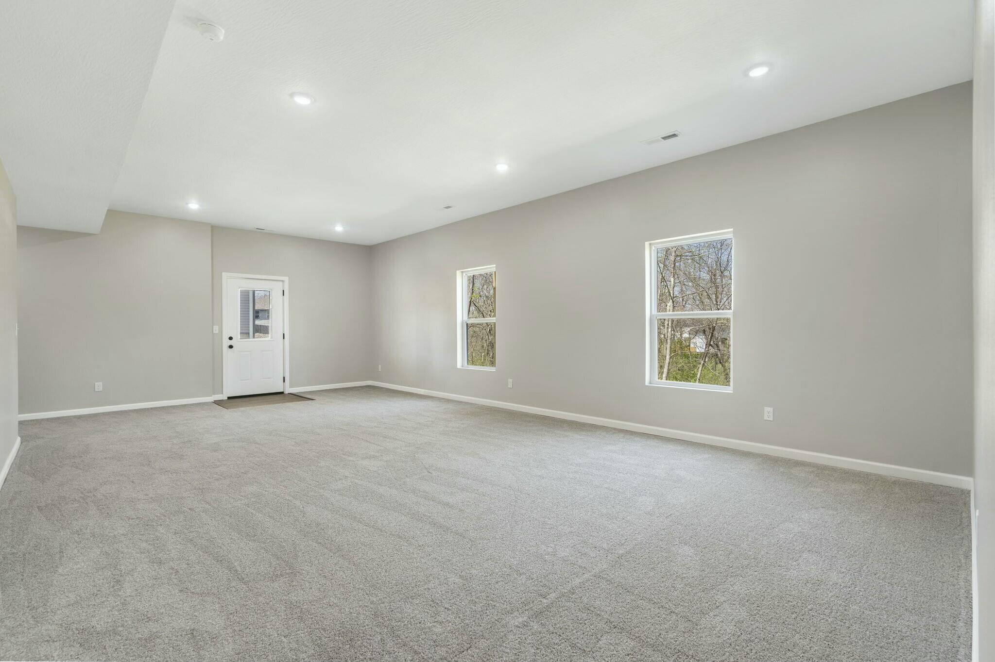 1600 West Brook Street Property Photo 31