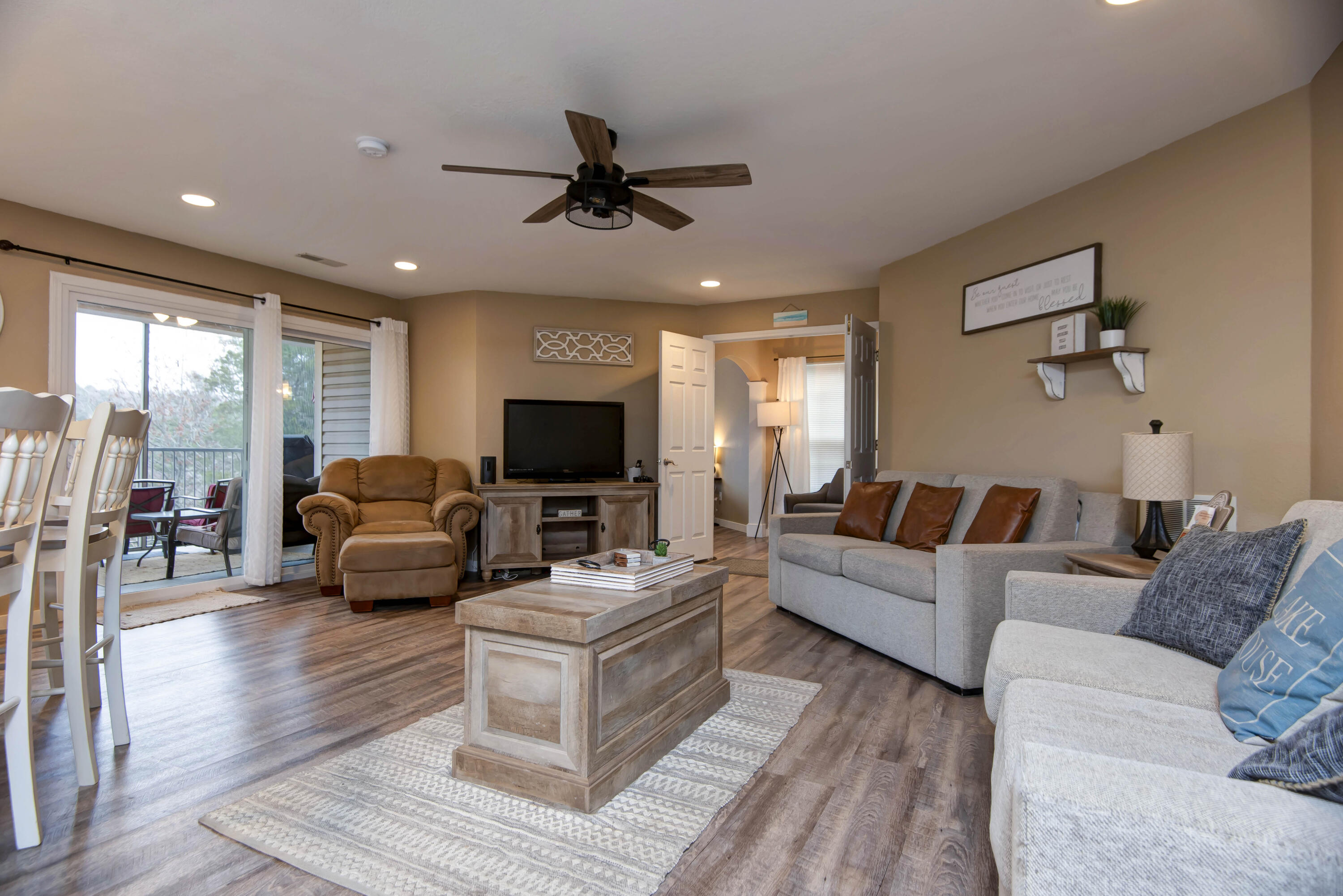 1302 Rocky Shore Terrace Property Photo 3
