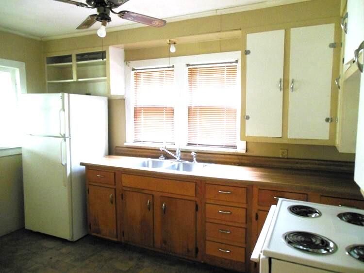 415 North Grand Street Property Photo 5