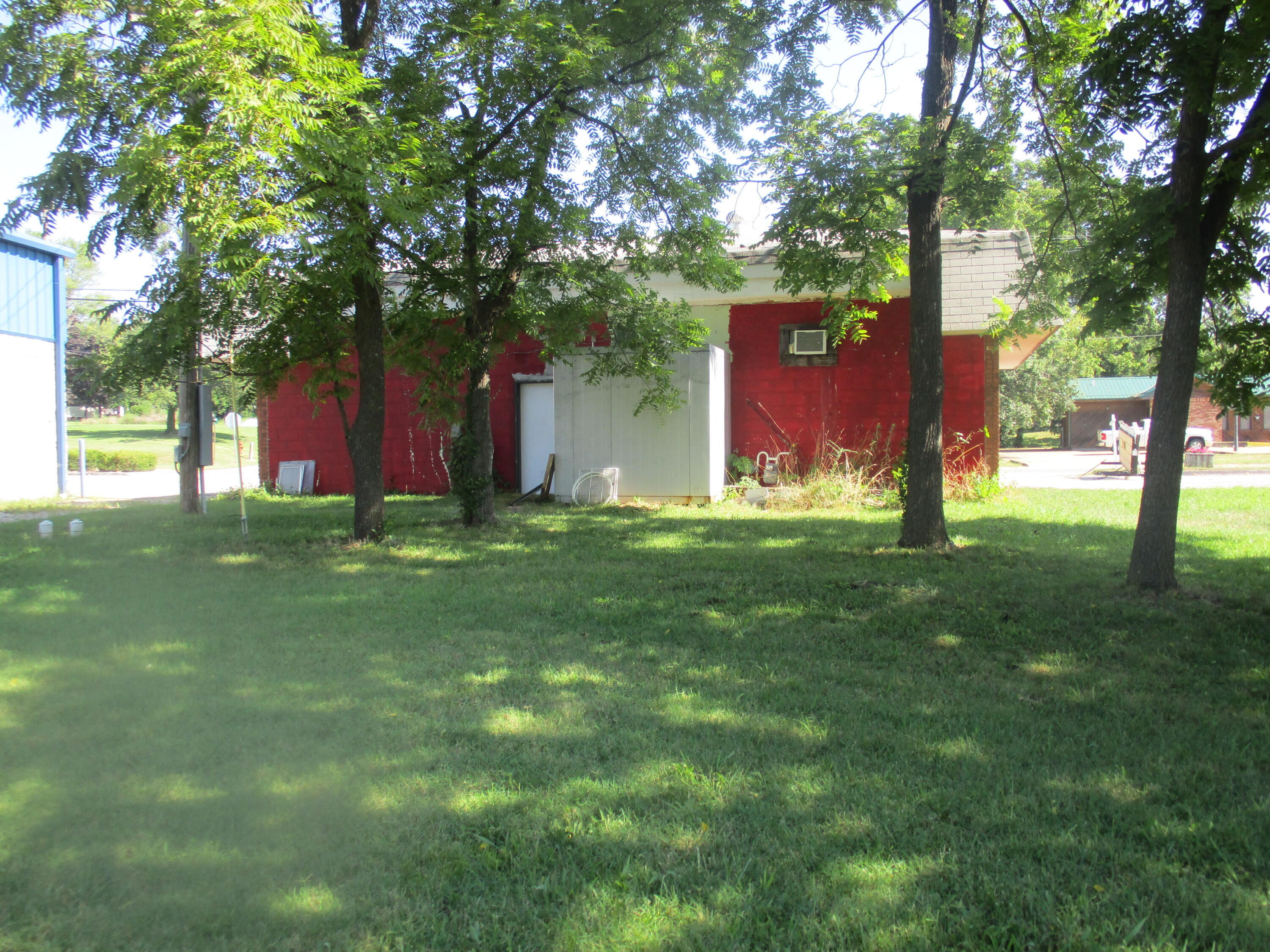 704 East Main Street Street Property Photo 4