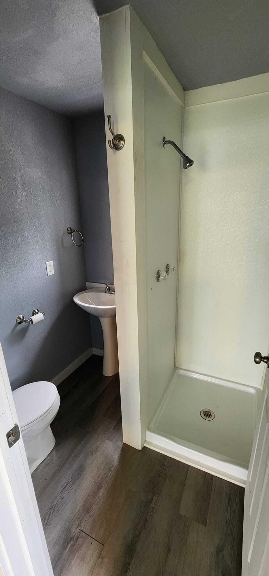 305 East Main Street Property Photo 6