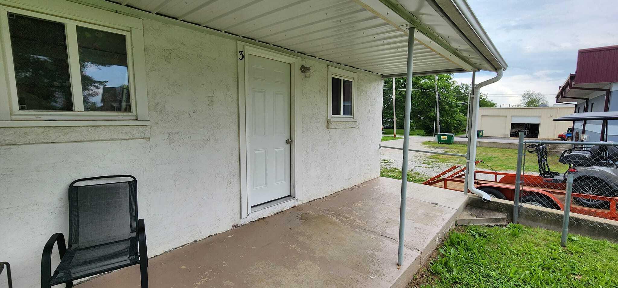 305 East Main Street Property Photo 8