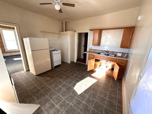 305 East Main Street Property Photo 14