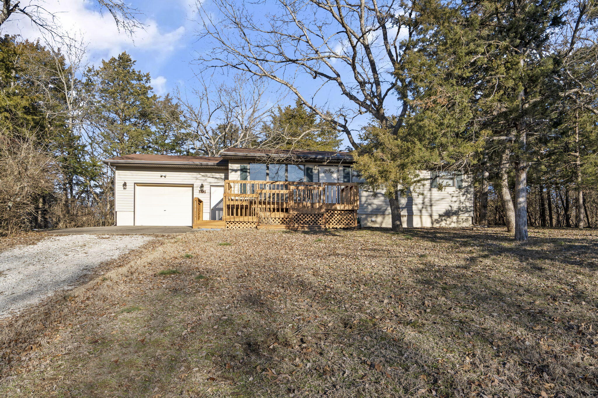673 Double O Nine Road Property Photo 5