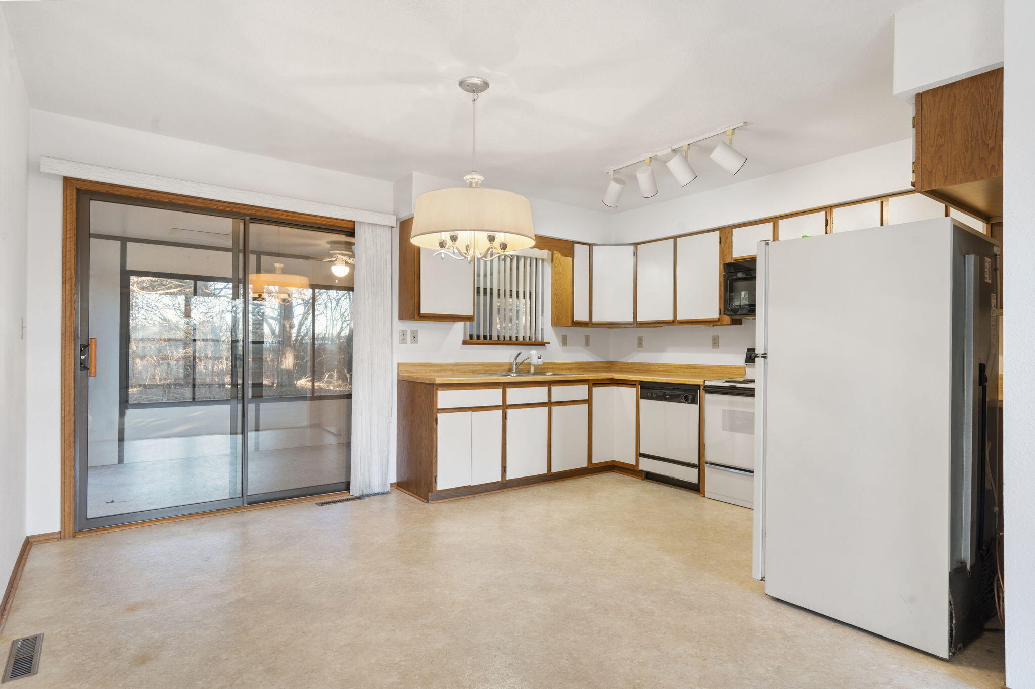 673 Double O Nine Road Property Photo 14